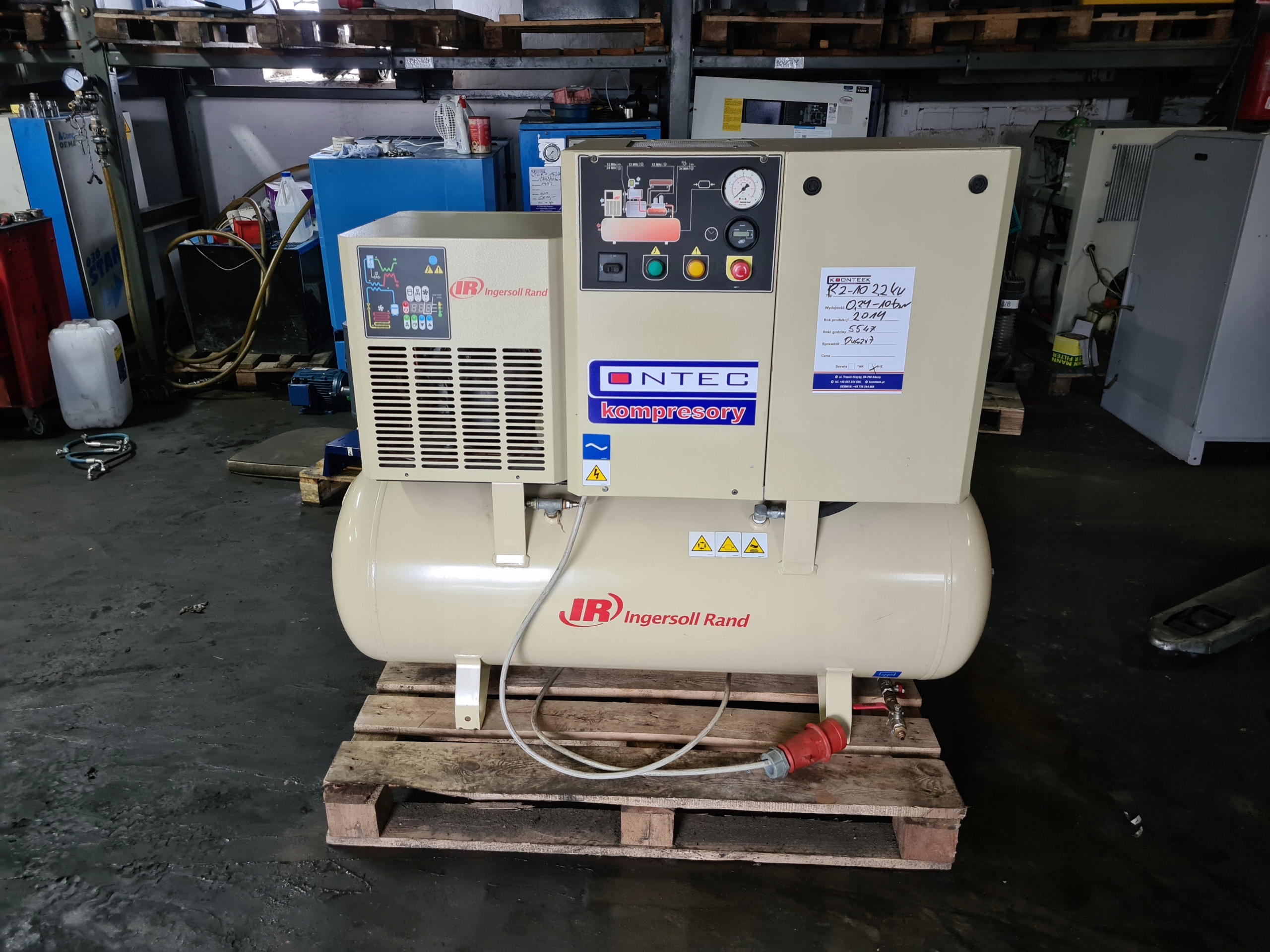 Kompresor śrubowy INGERSOLL RAND R 2,2 -10 2,2 kw Typ kompresor olejowy