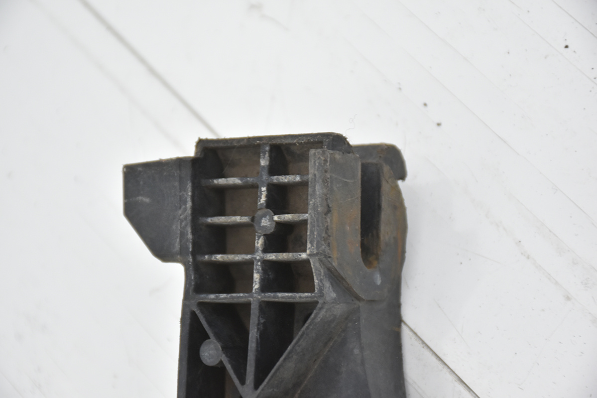 Traversa Paraurti Anteriore OPEL INSIGNIA 13238346