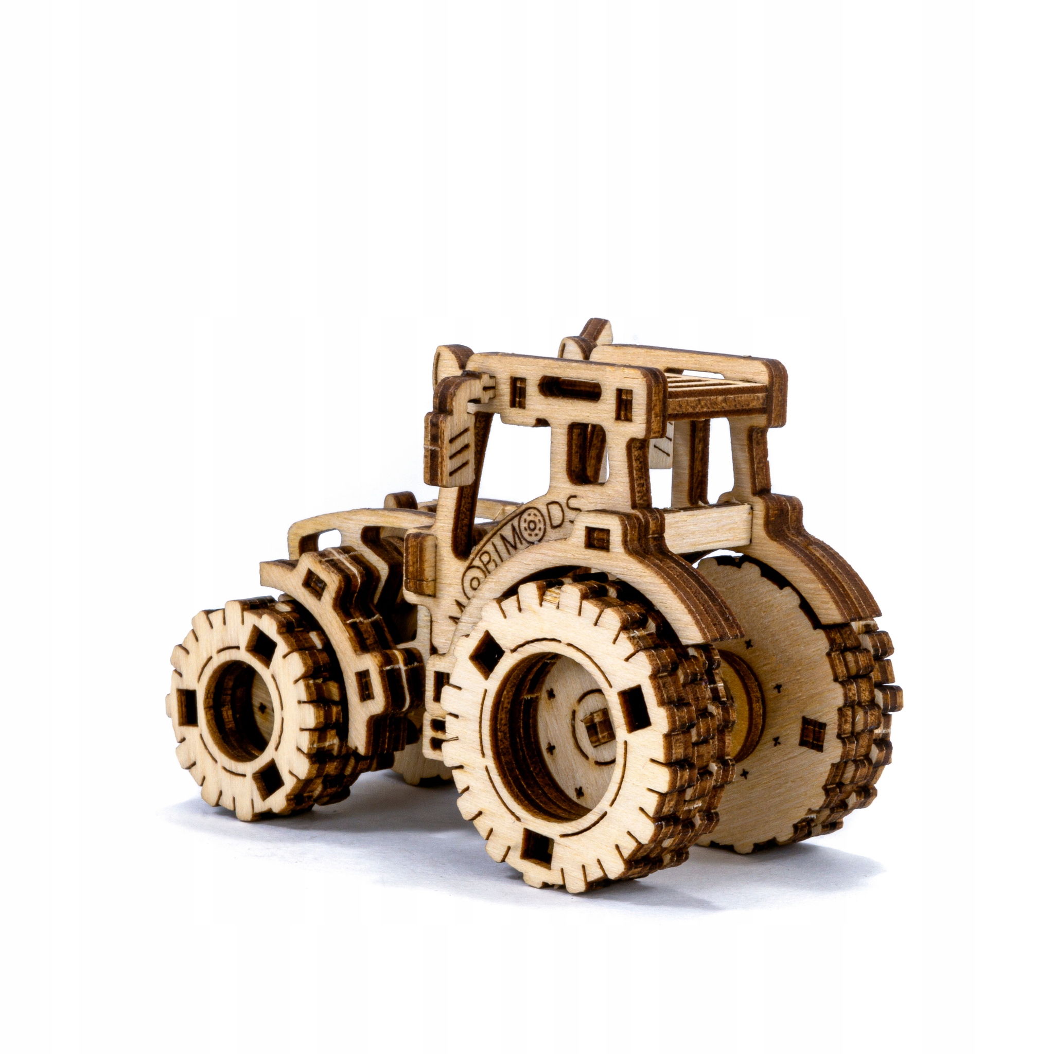 DREWNIANE MODELE DO SKŁADANIA Traktor mechaniczny Kod producenta MB-008