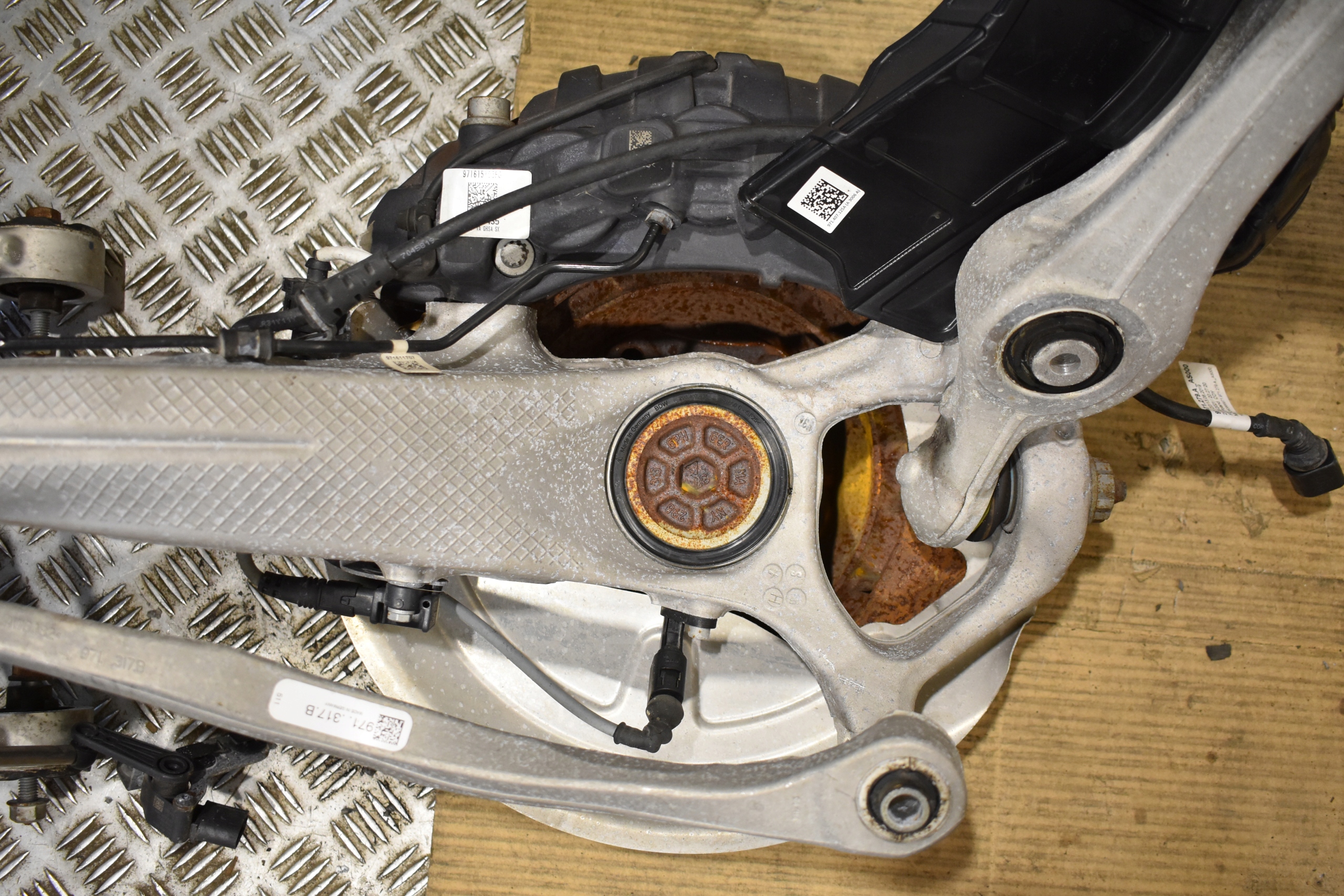 IDEALNE sususpension front front left KPL. PORSCHE PANAMERA 971 1