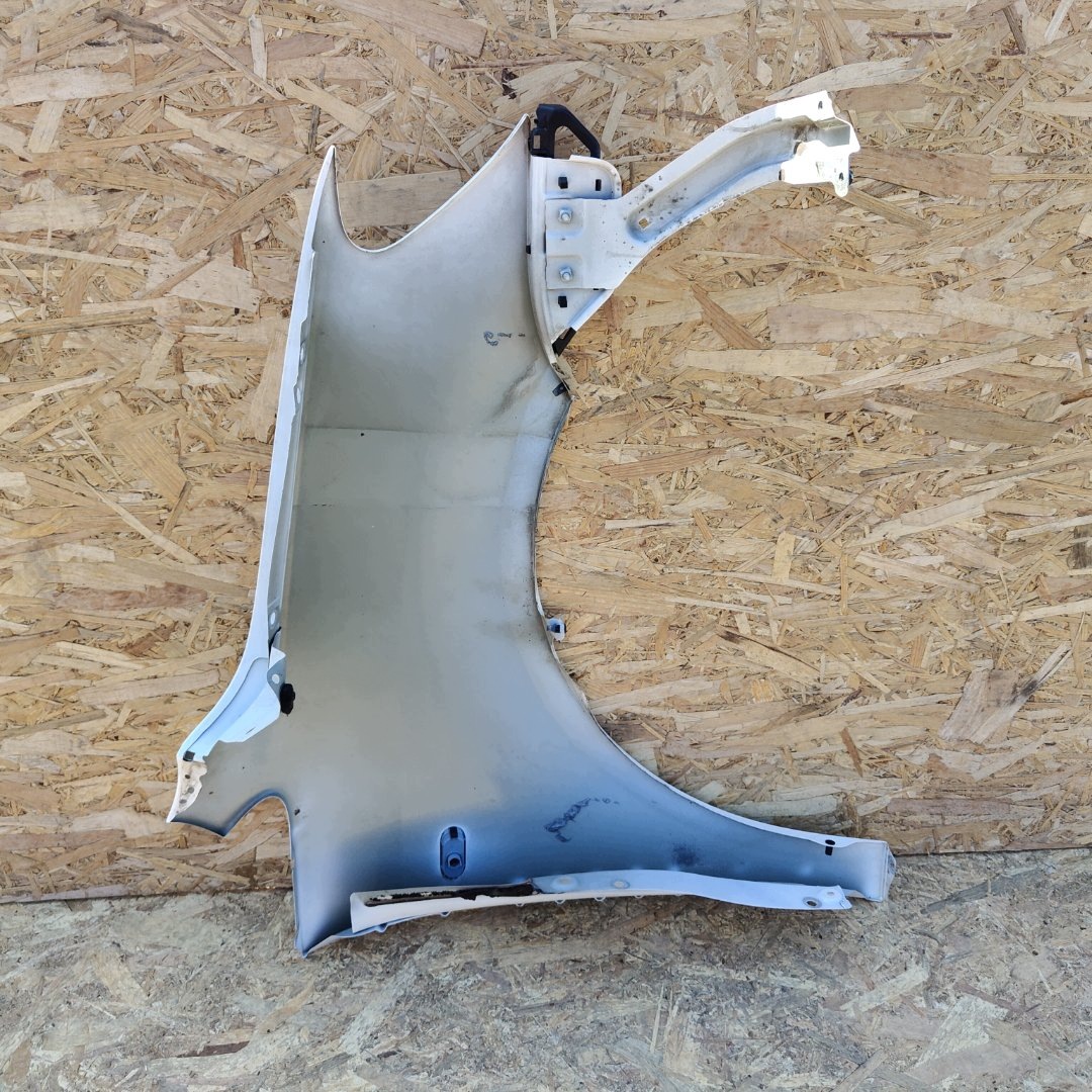 fender left front VW CADDY 2K LB9A colour white NR VW CADDY 2K