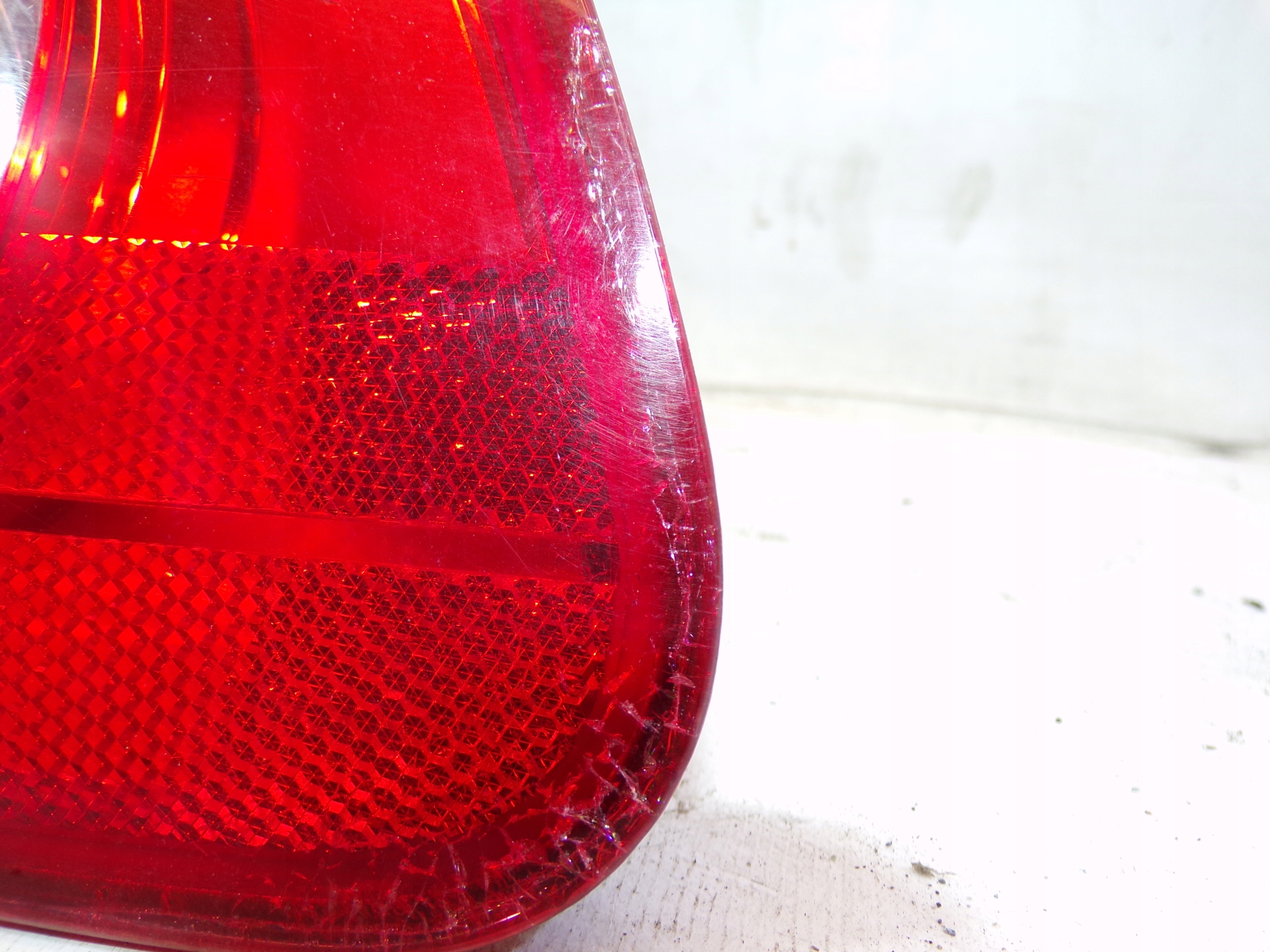 light rear rear part left VOLKSWAGEN PASSAT B6 KOMBI (K1)
