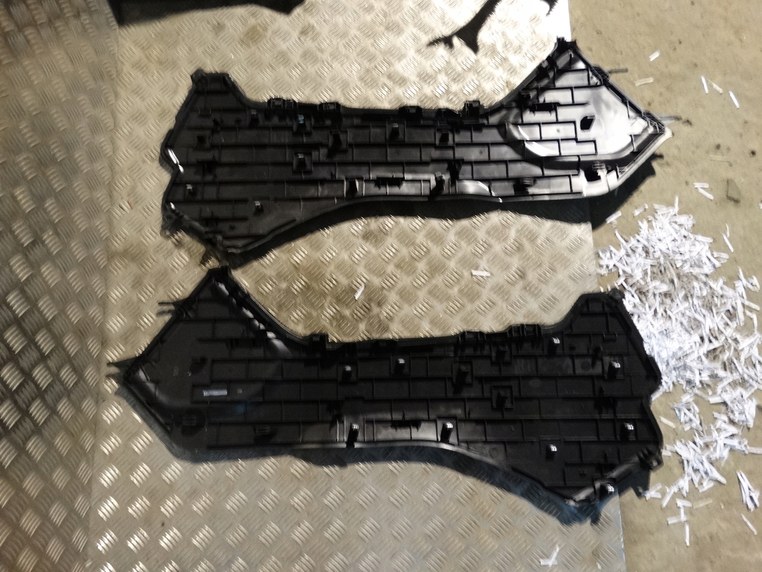 BLENDE ABDECKUNG TUNELU RECHTS LINKS RANGE ROVER L494 1