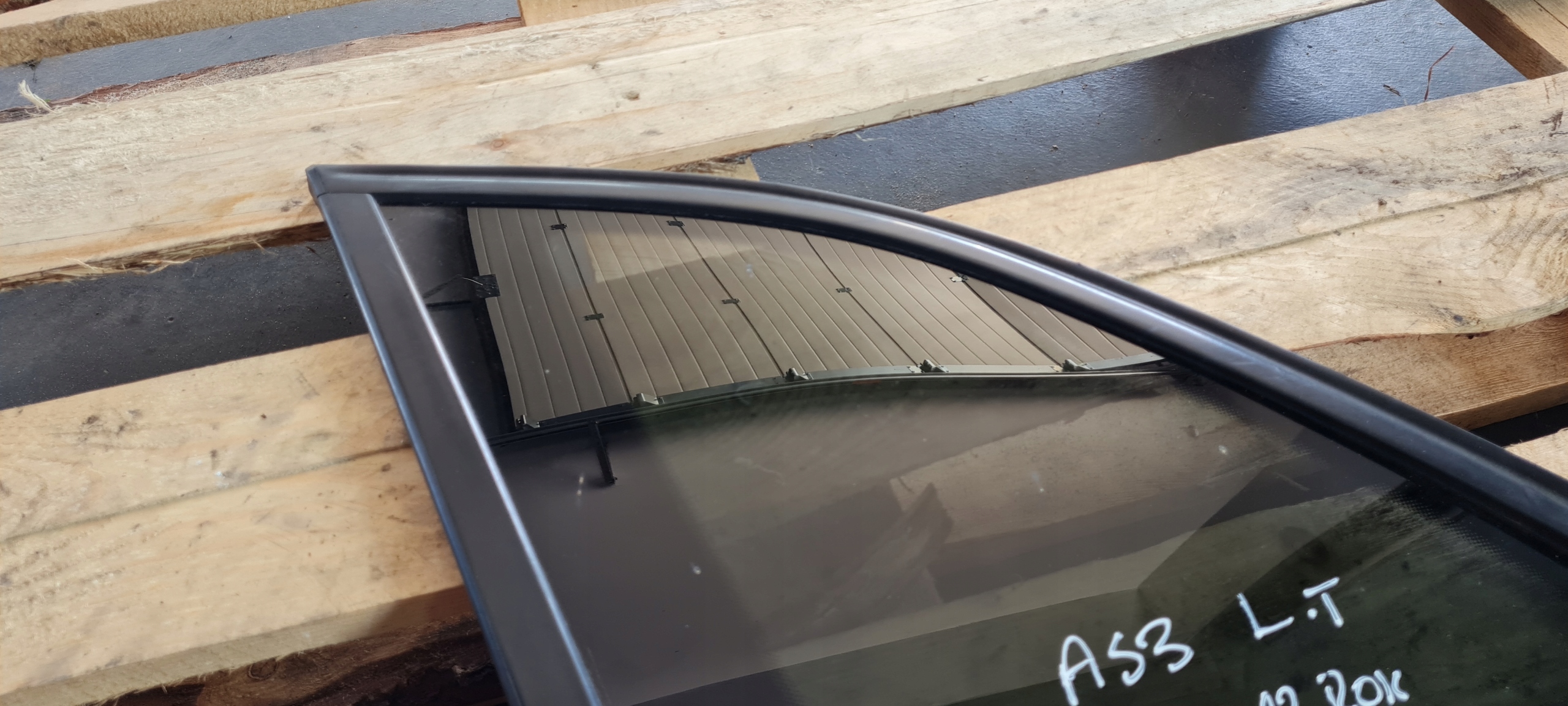 Q5 8R SQ5 window bodywork left left rear part AS3 12R