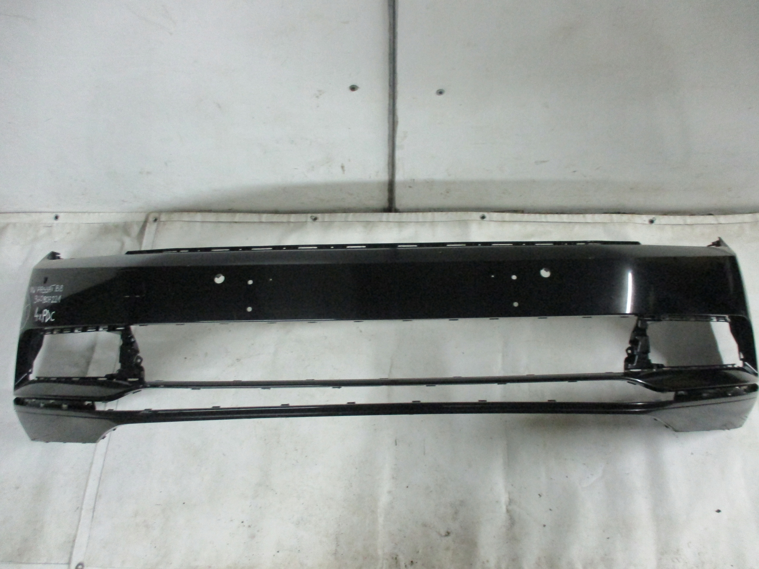 bumper front front VW Pasat B8 3G0 4 x PDC