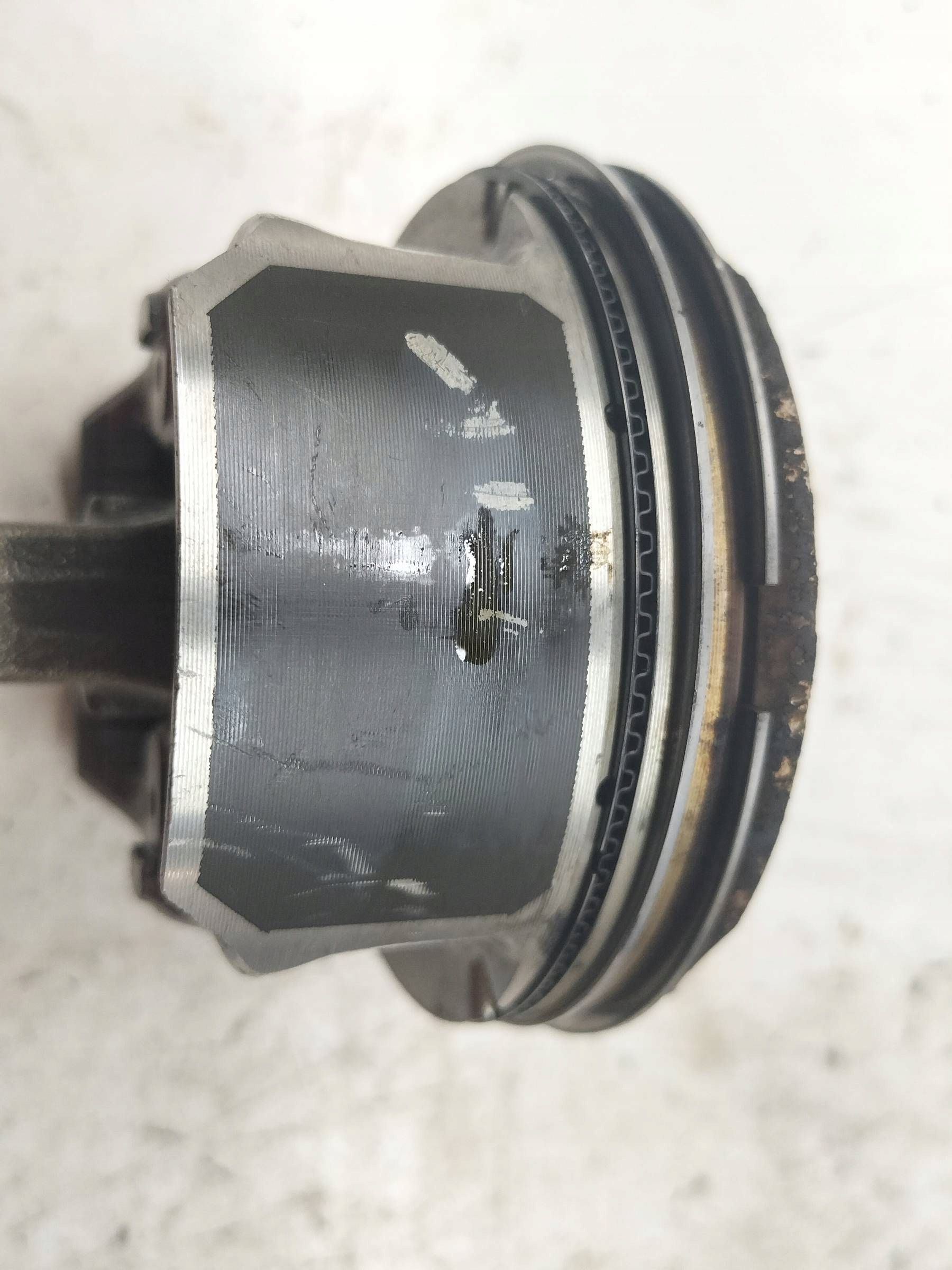 piston connecting rod 1.6 SCE Dacia Duster II (2017-2024)