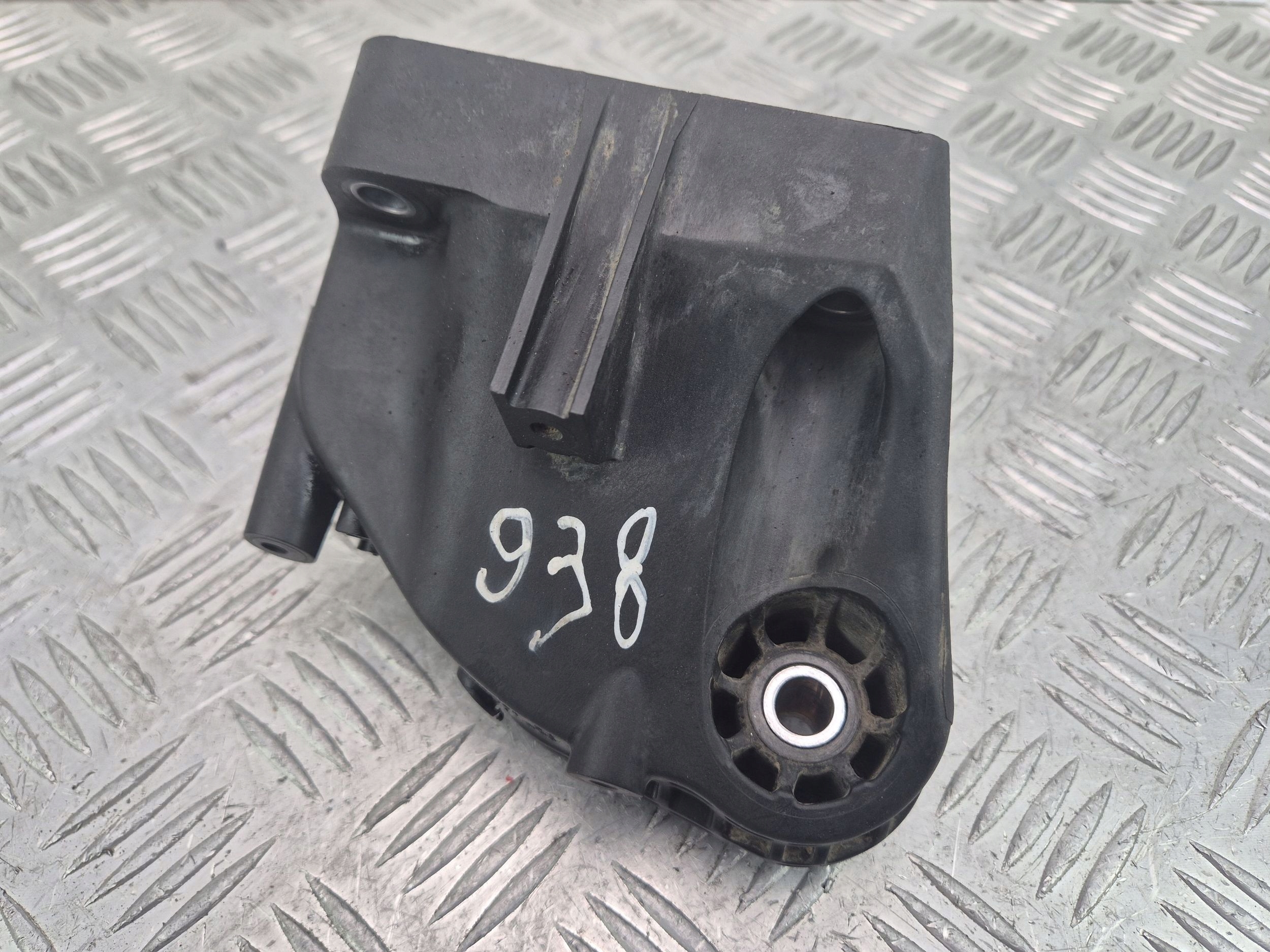 engine mount Mercedes ML350 W166 OM642.826 A6422236104