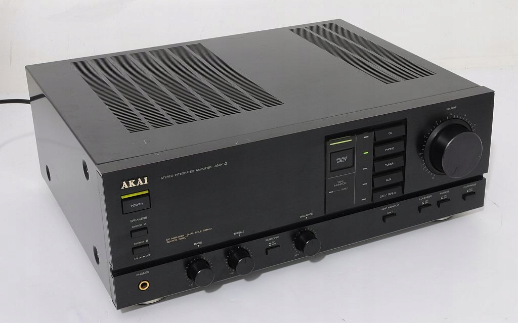AKAI AM-32 POTĘŻNY WZMACNIACZ STEREO ! Kolor czarny