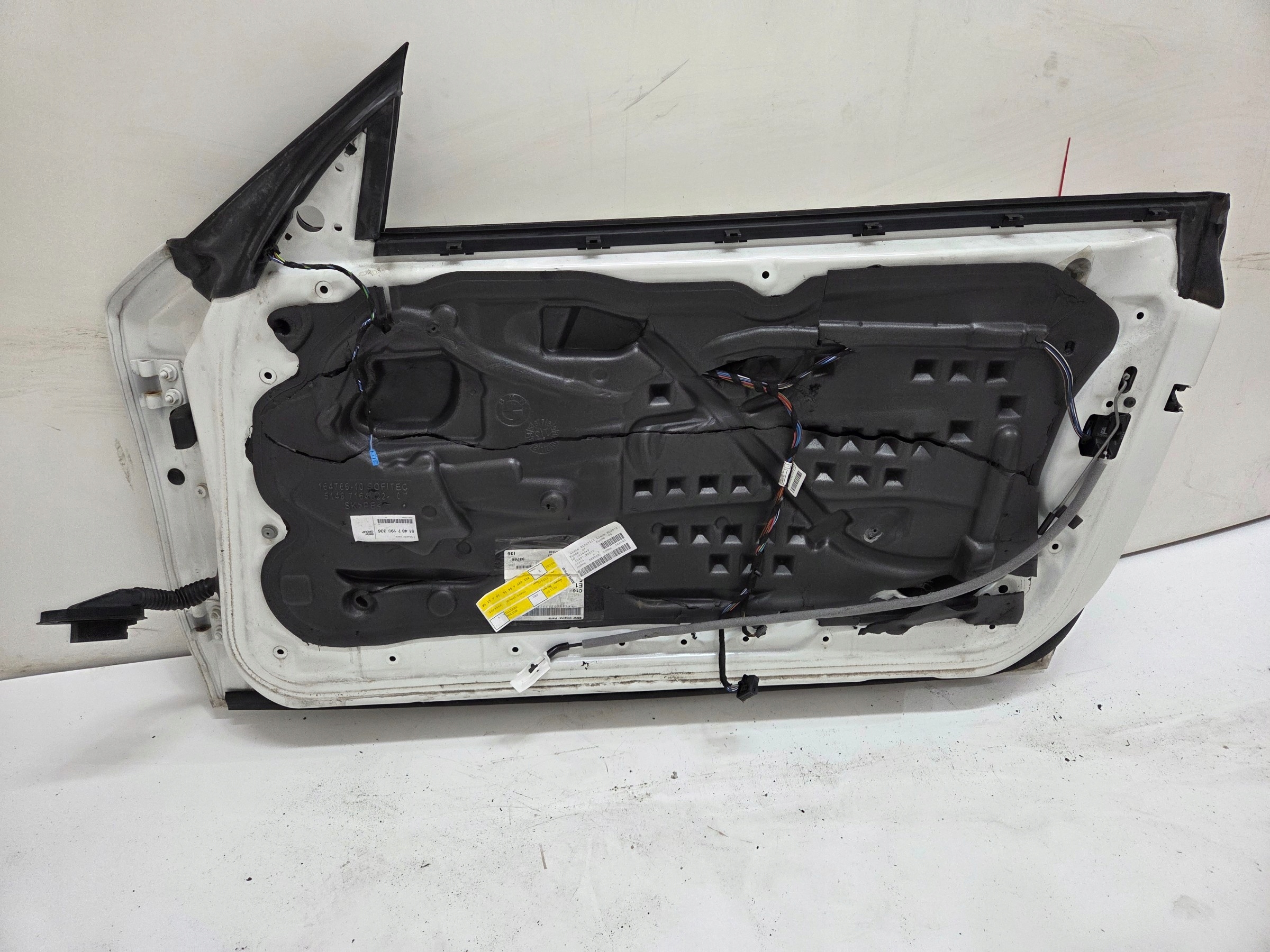 dvere pravé BMW E88 300