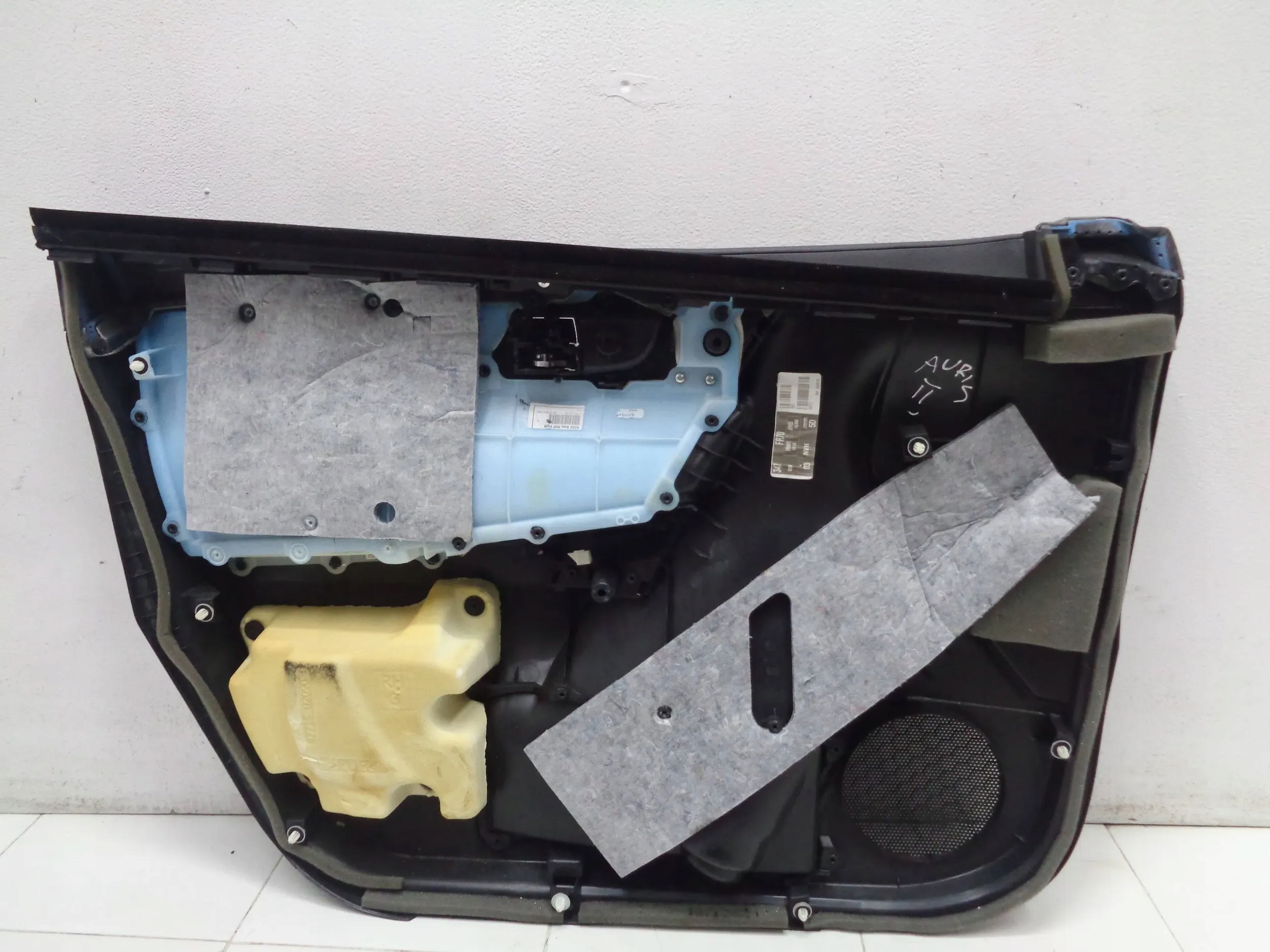 TOYOTA AURIS II upholstery door right front 13-18R