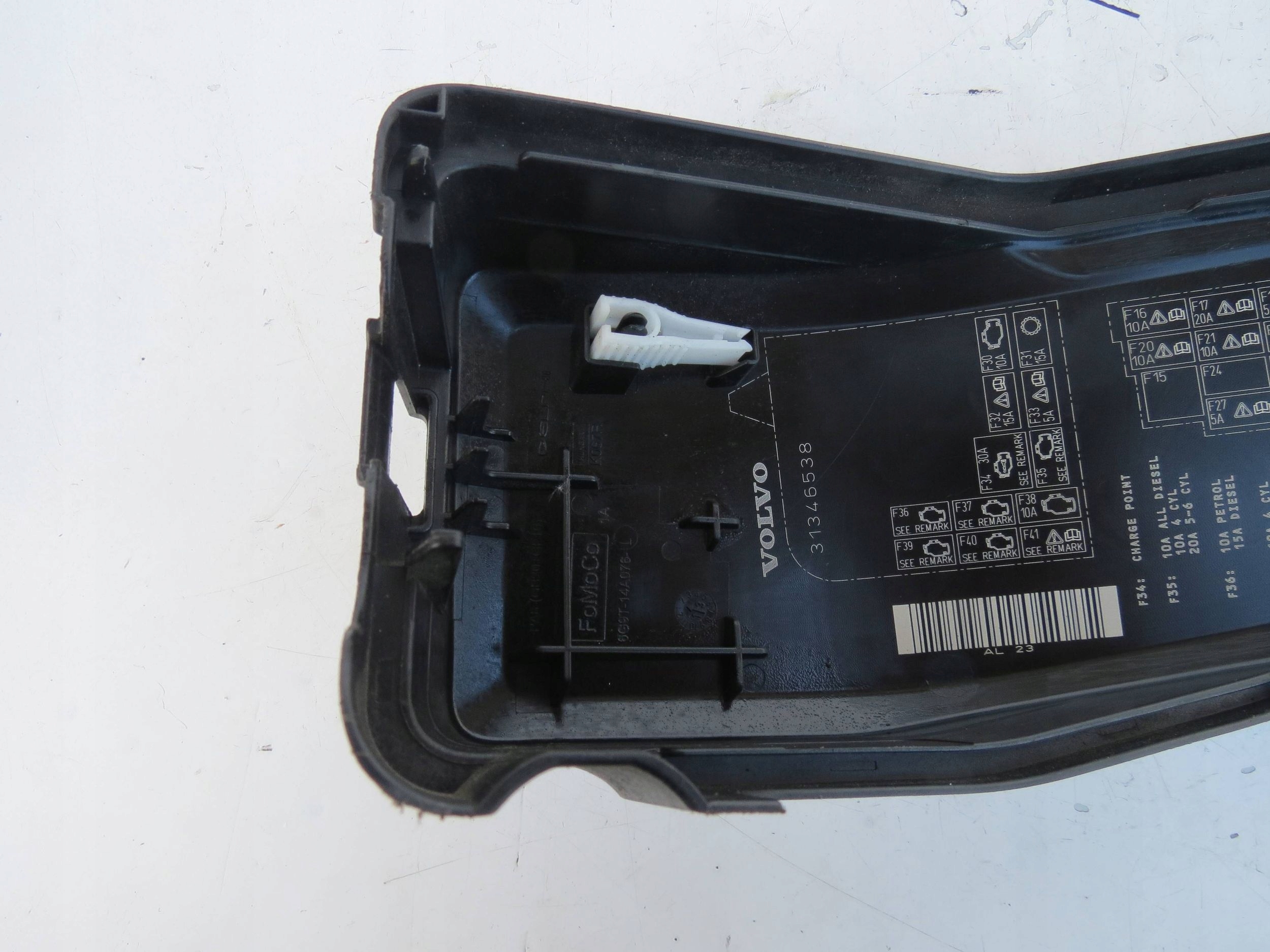 Coperchio Coperchio VOLVO S60 II V60 e 2.4 D5 215KM 10-18r 31346538