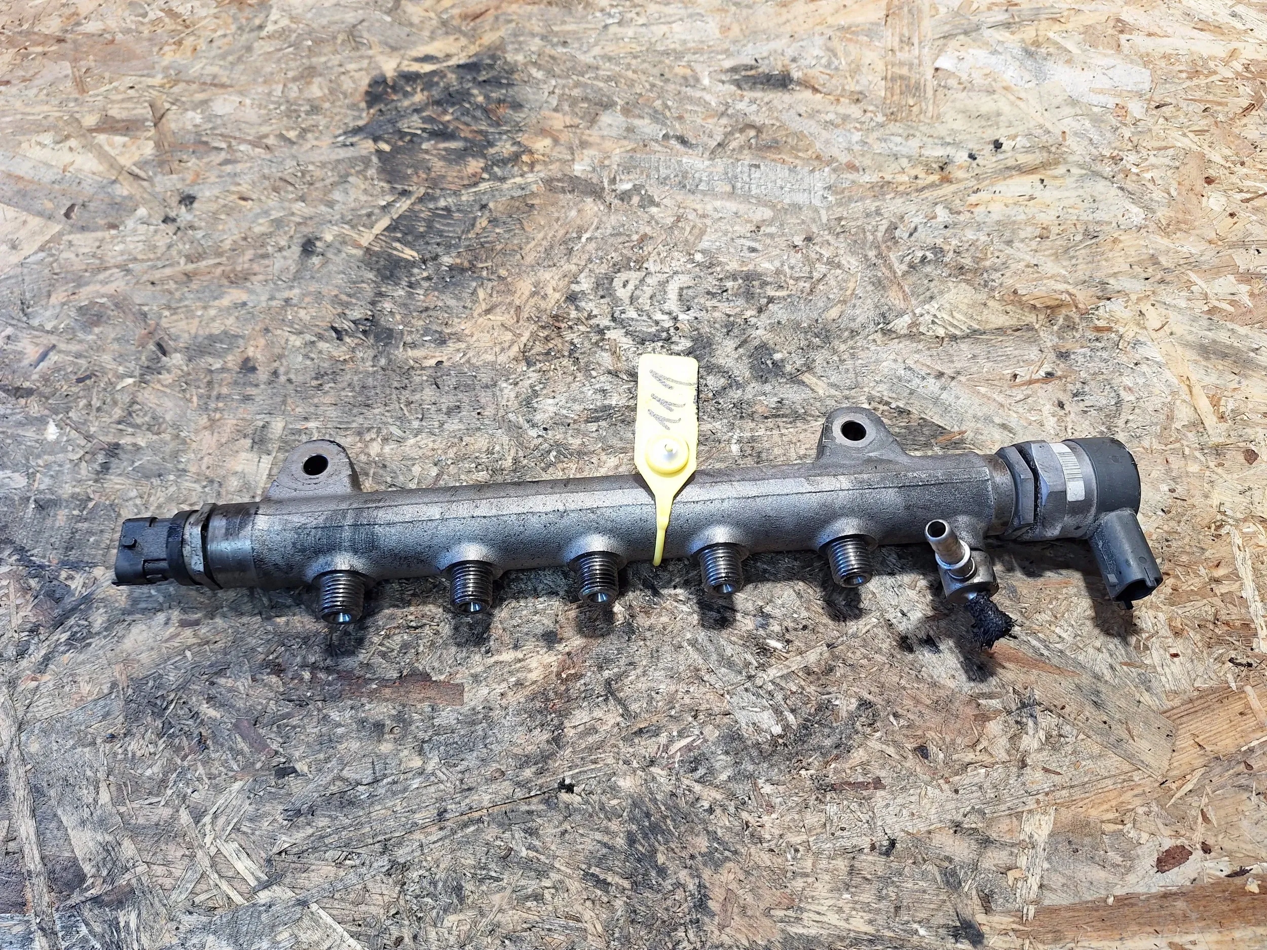 RAMPE INJECTION 0445214111 KIA CEED ET 07- 1.6 CRDI