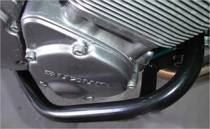 Защита двигателя gmole Suzuki GSF 600 Bandit