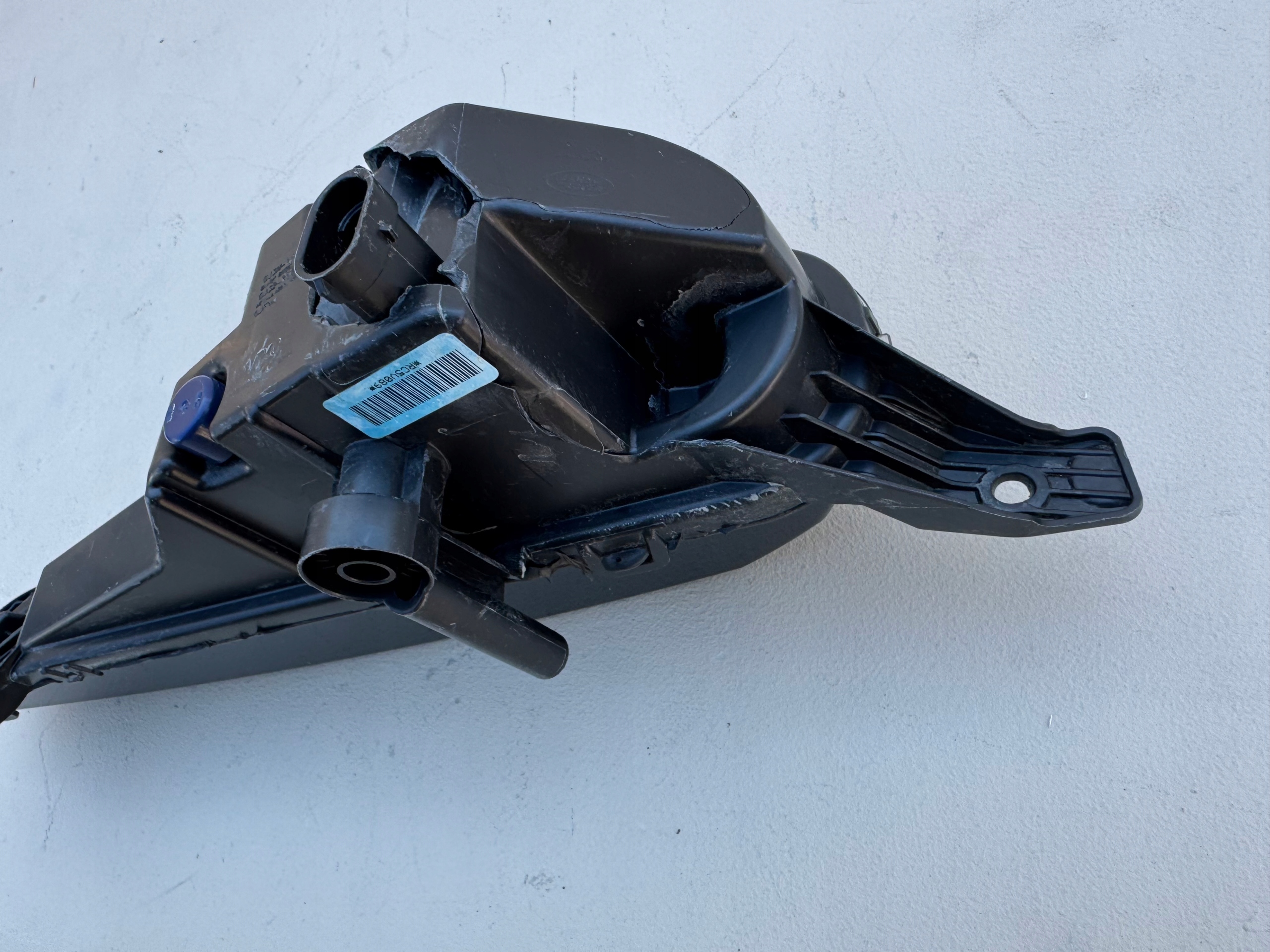 Range Rover Evoque РЕСТАЙЛИНГ 14-19R ГАЛОГЕН правый led перед GJ3M-15200-AA