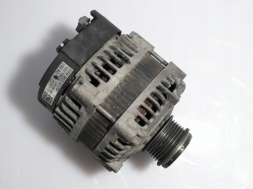 AUDI A6 C7 A7 A8 3.0TDI 059903017P ORYGINAŁ ALTERNATOR HITACHI 180A Stan opakowania zastępcze