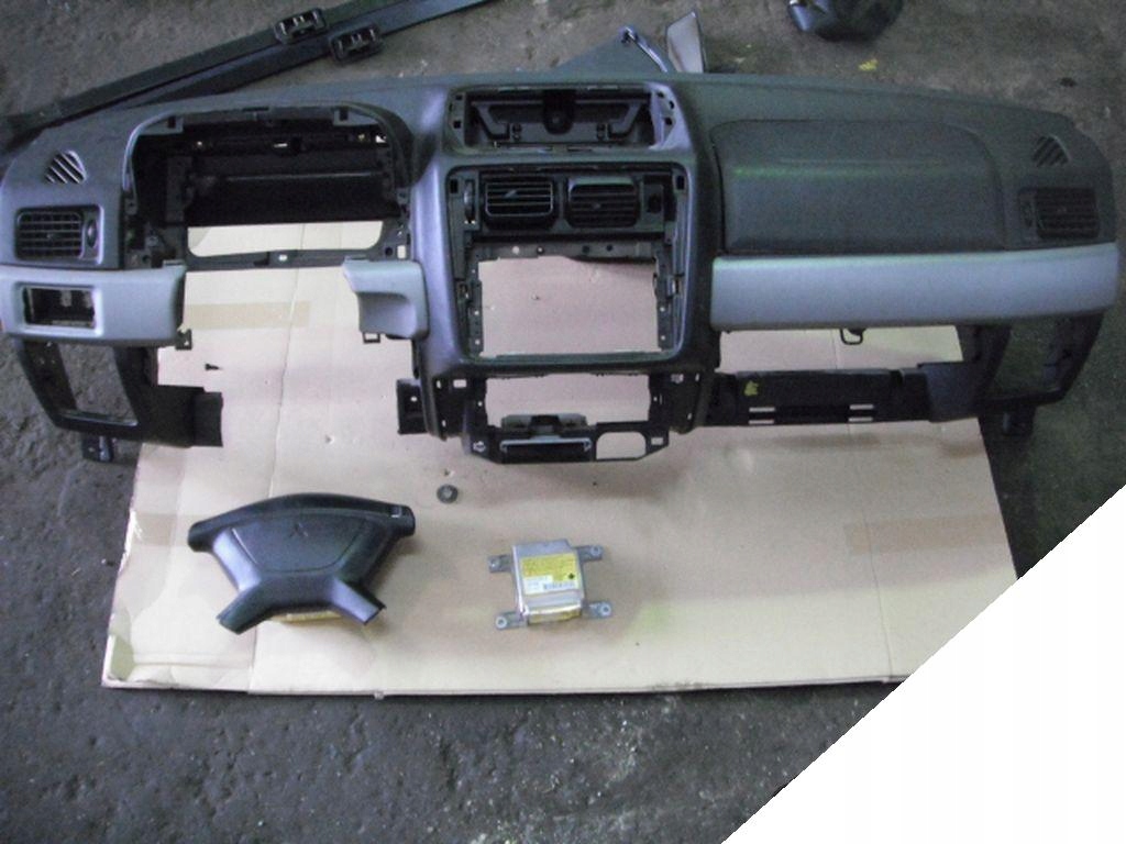 D1 - MITSUBISHI PAJERO PININ 99-06 КОНСОЛЬ ПОДУШКИ