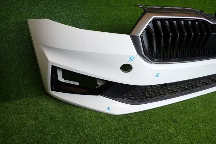 SKODA FABIA IV nárazník přední předek