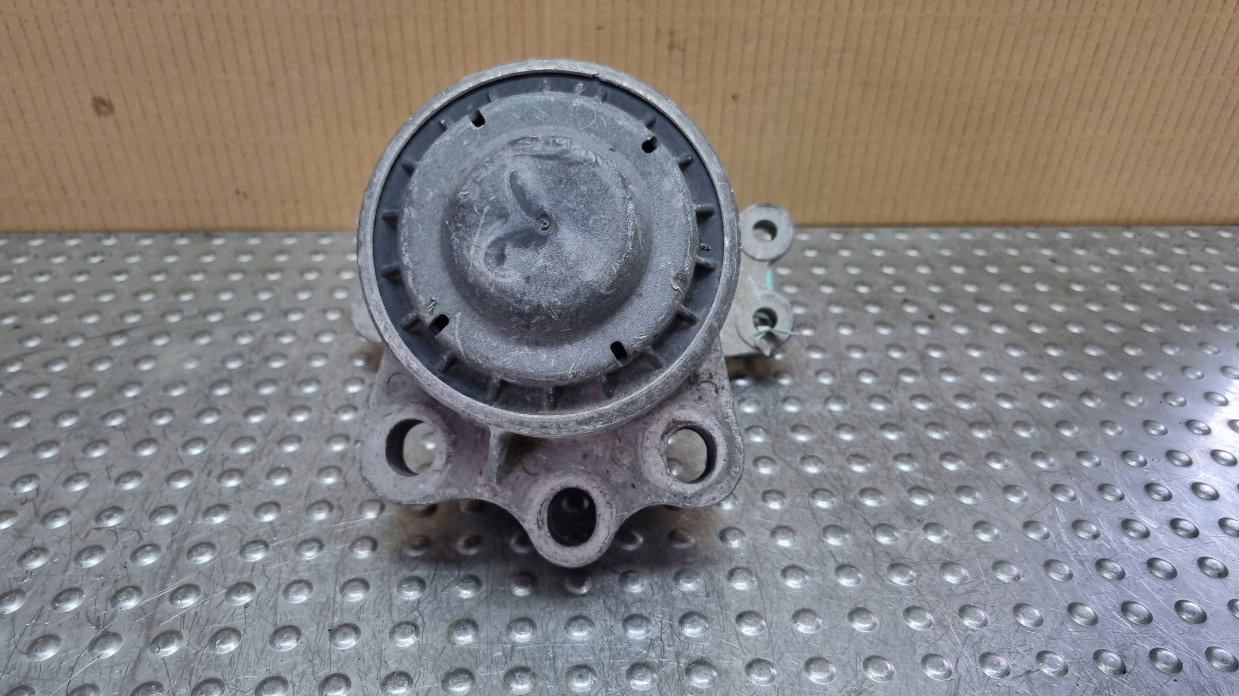 holder engine mount FORD TRANSIT MK8