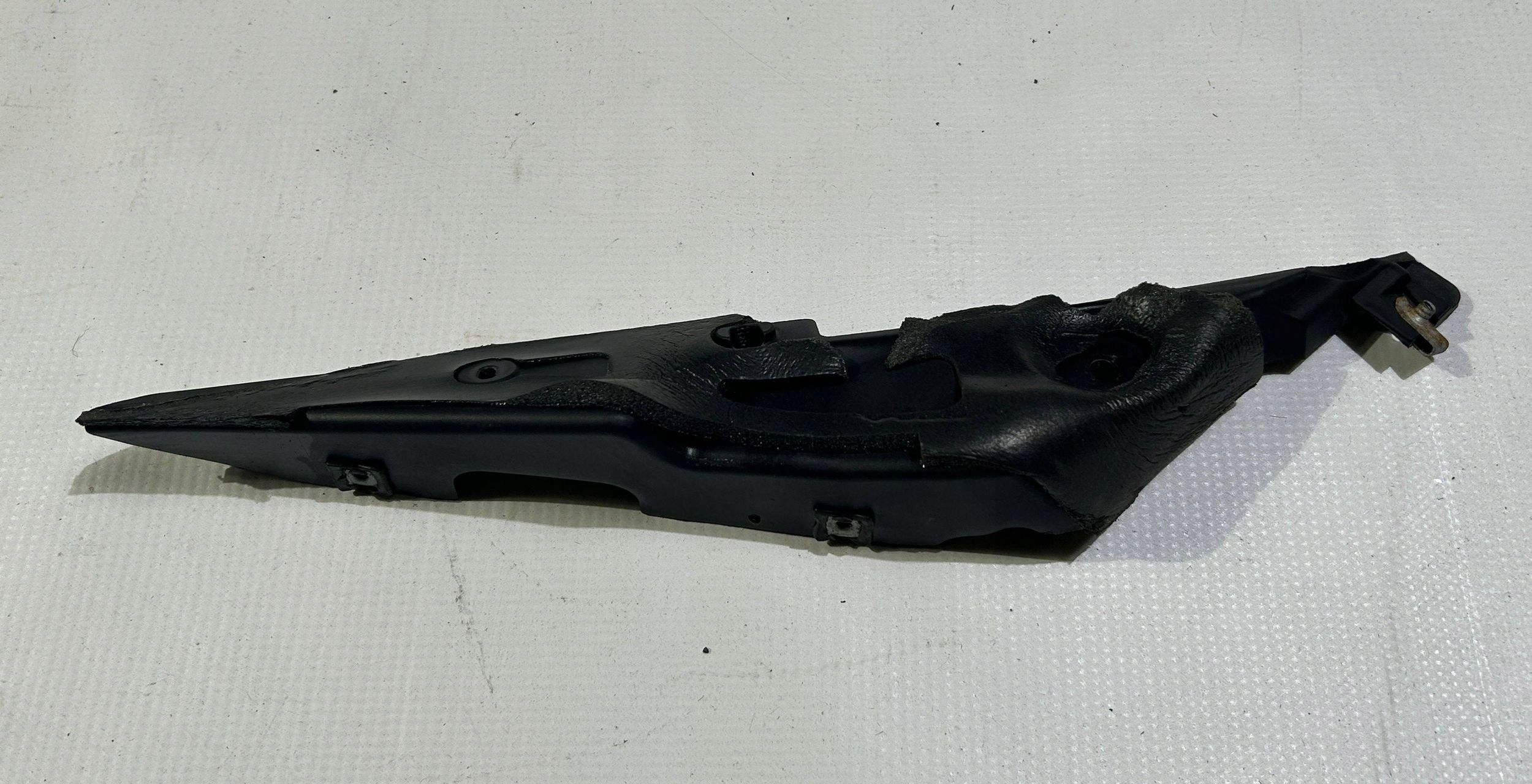 moulding console under the window windows czolowej left Chevrolet Corvette C7 2014r