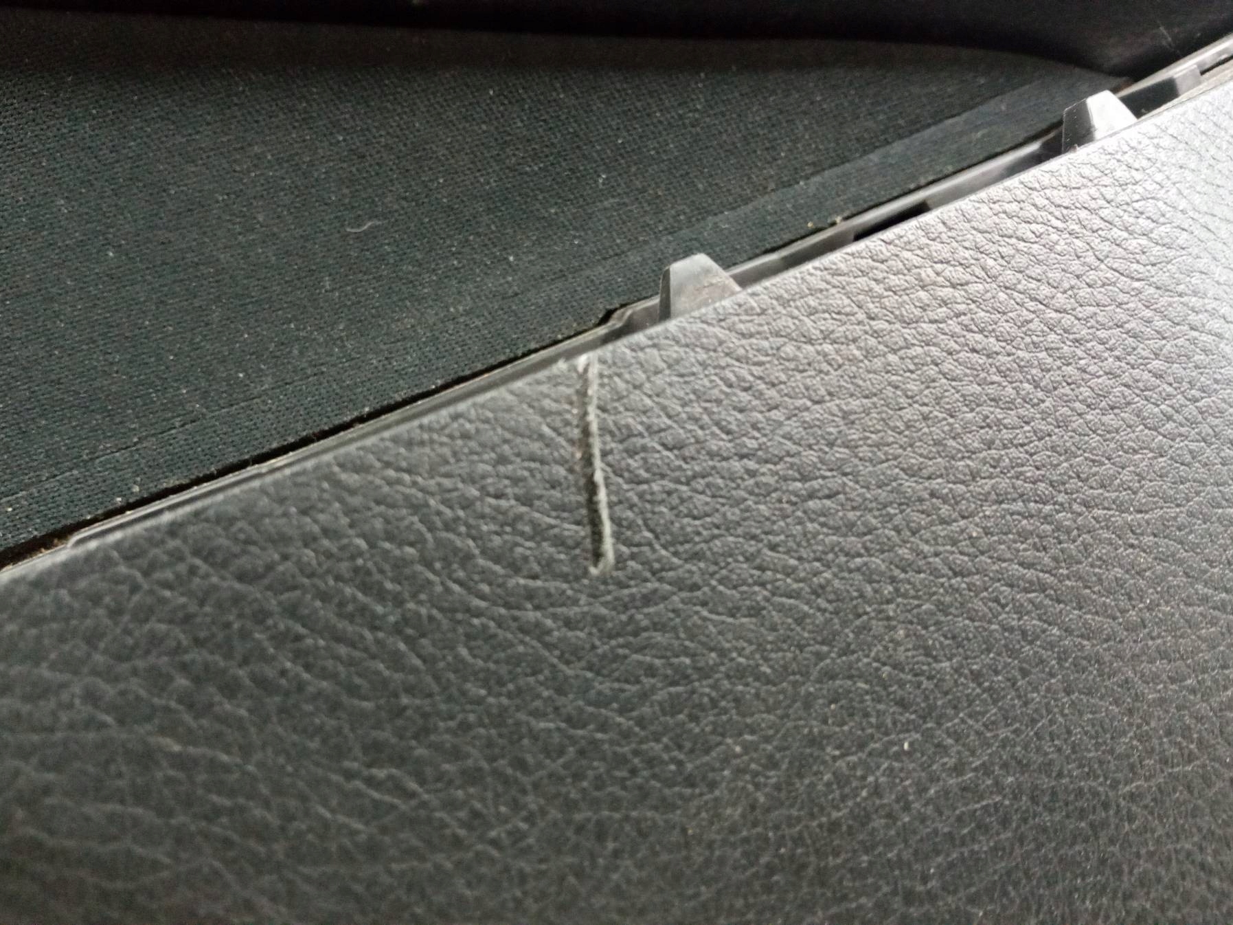 upholstery side left front driver´s BL Mazda 3 II (2009-2013)
