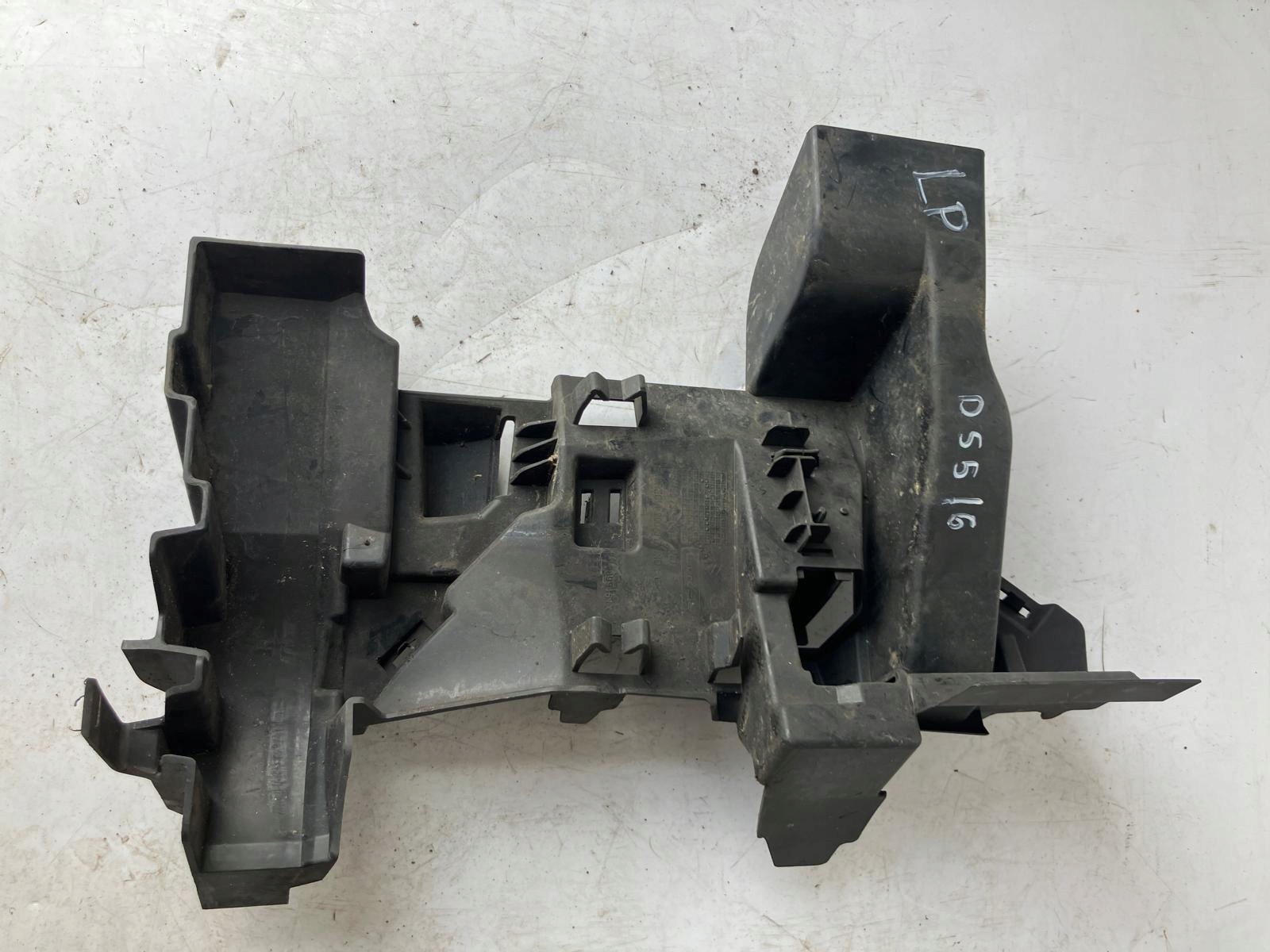 bumper bracket left front CITROEN DS5 9673297477