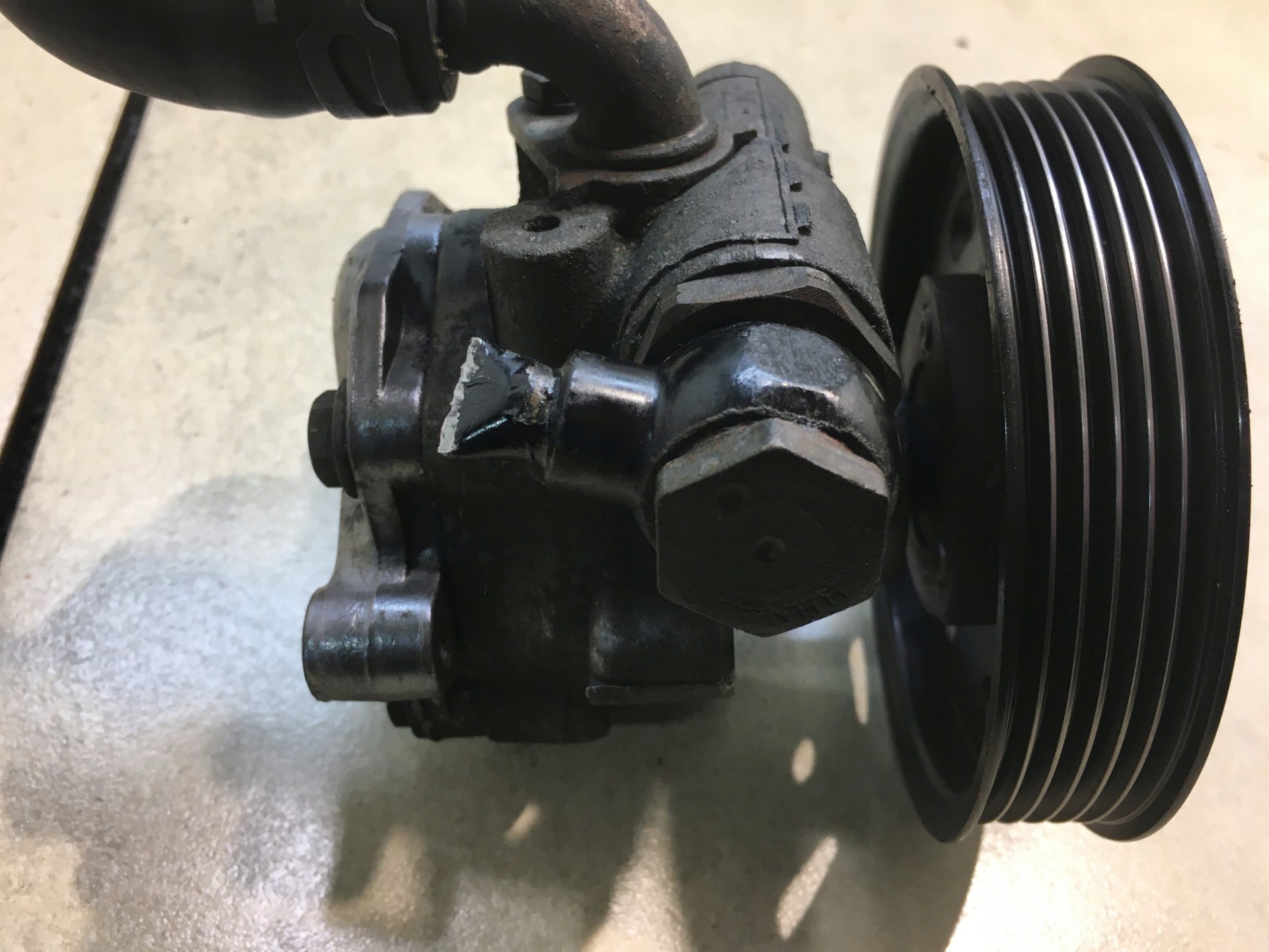 servo pump IBIZA II FL 1.9 SDI 6N0422154F