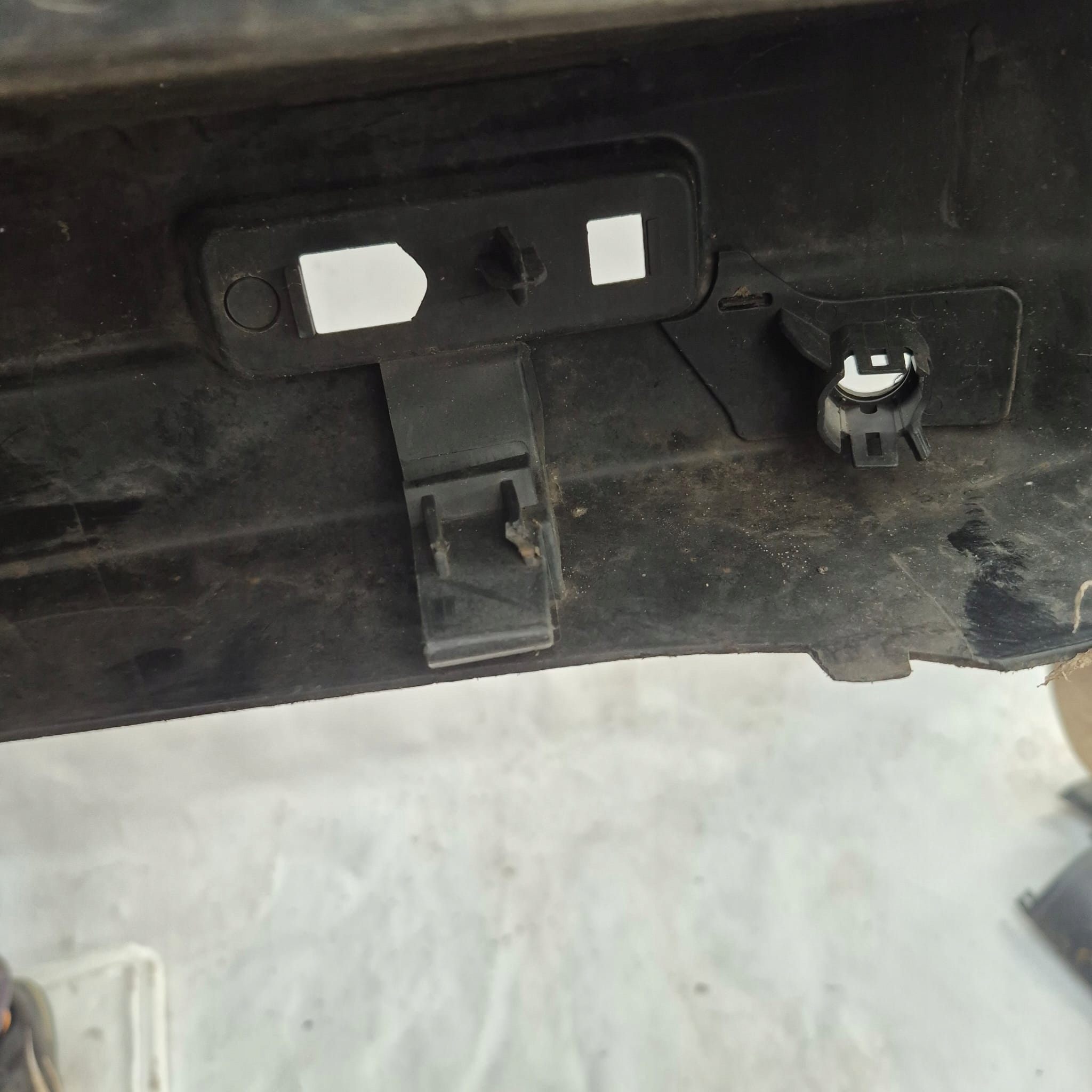 RENAULT TRAFIC III 3 OPEL VIVARO B 14-> bumper rear part rear PDC