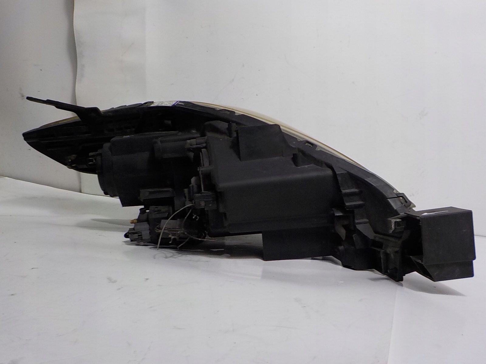 MAZDA 5 and CR XENON LIFT SPORT light left front front UK