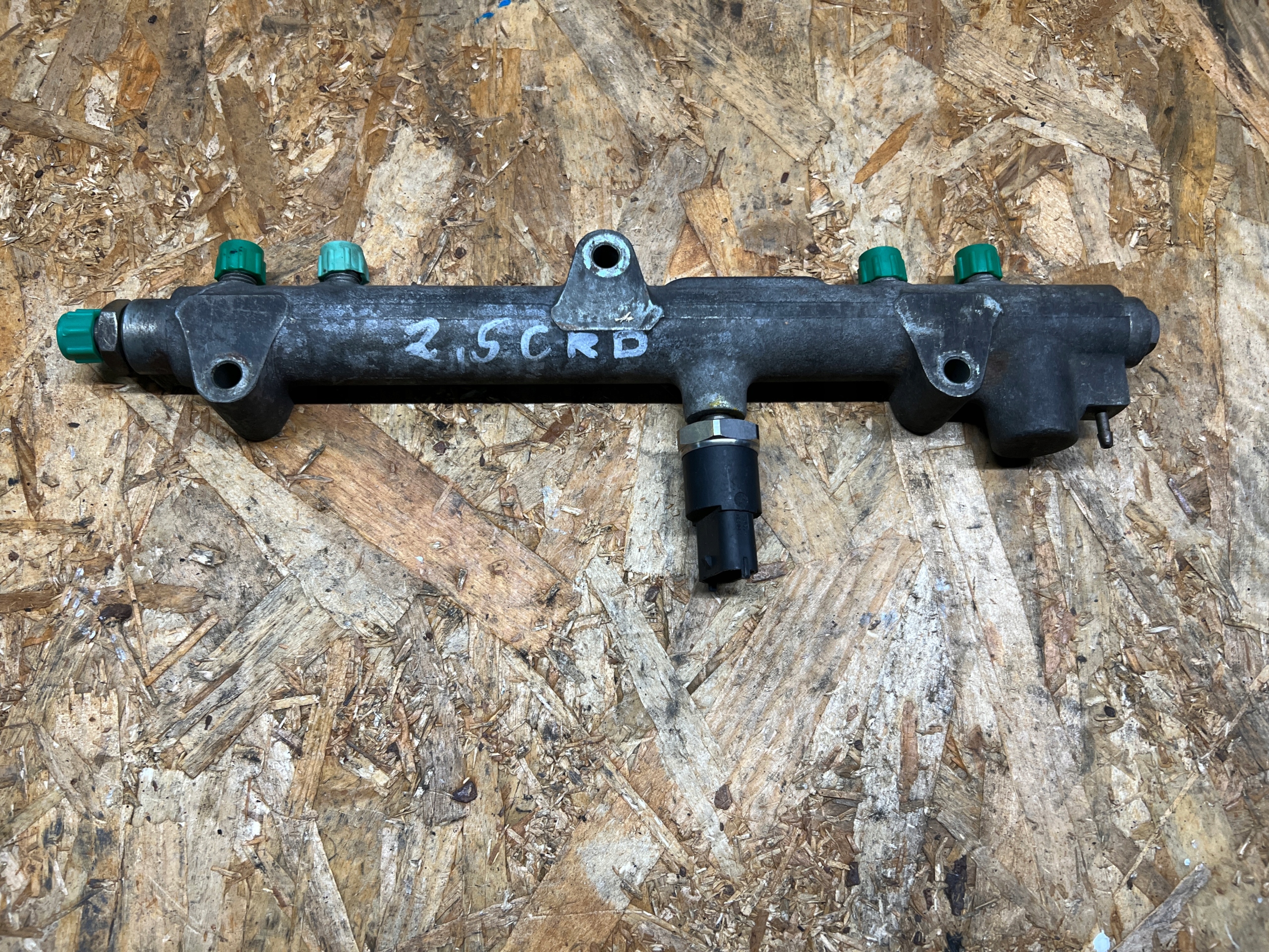 Rampe injection Capteurs JEEP CHEROKEE KJ 2.5 CRD 0445214023