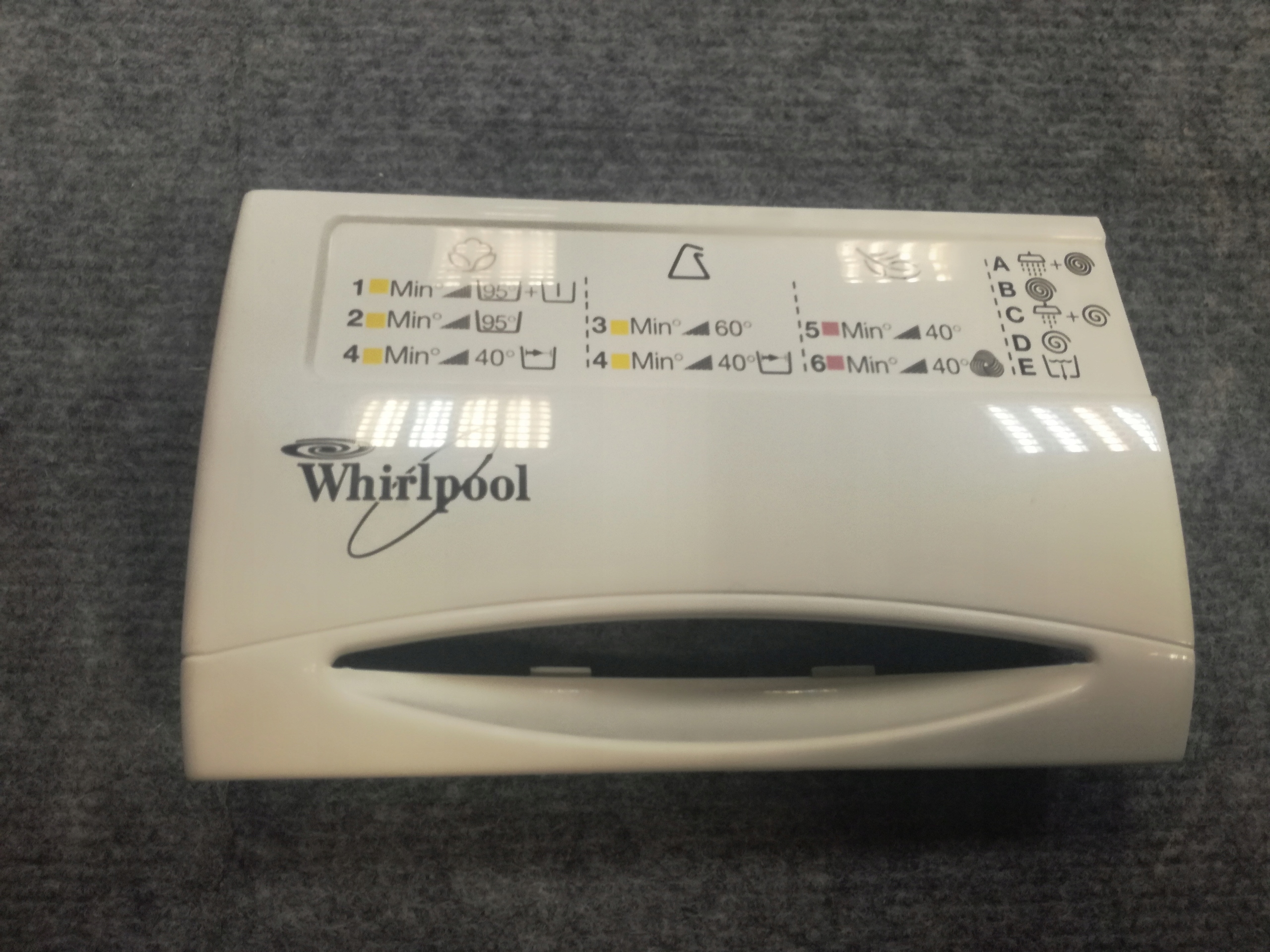 Przednia ściana zasobnika pralka Whirlpool Awg