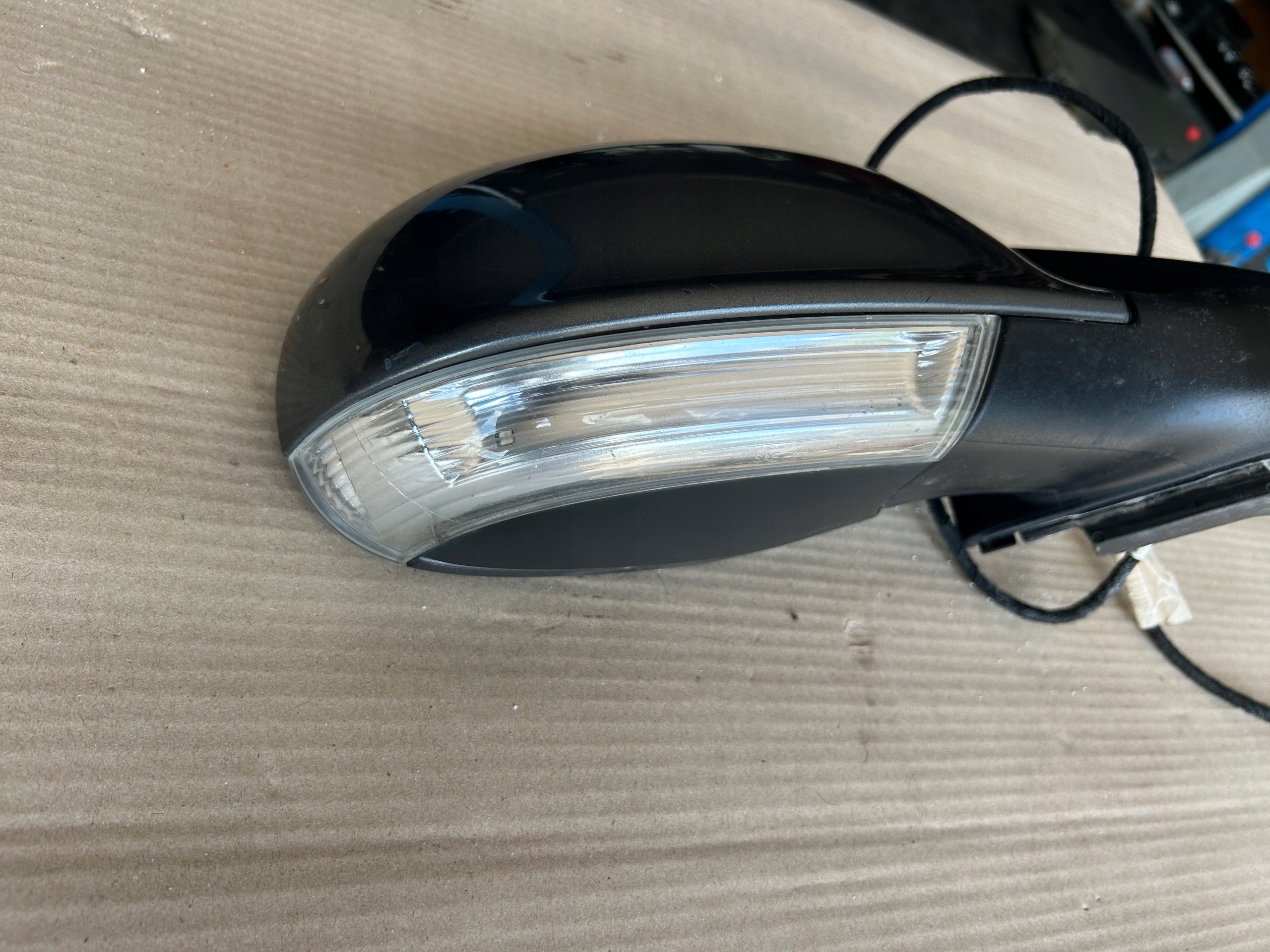 VOLKSWAGEN GOLF VI Spiegel rechts 10 Kabel LD7X