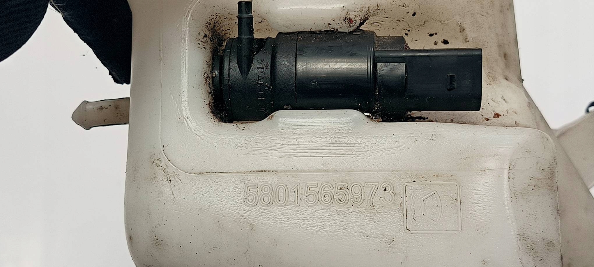 washer fluid tank 5801565973 IVECO DAILY 35S18