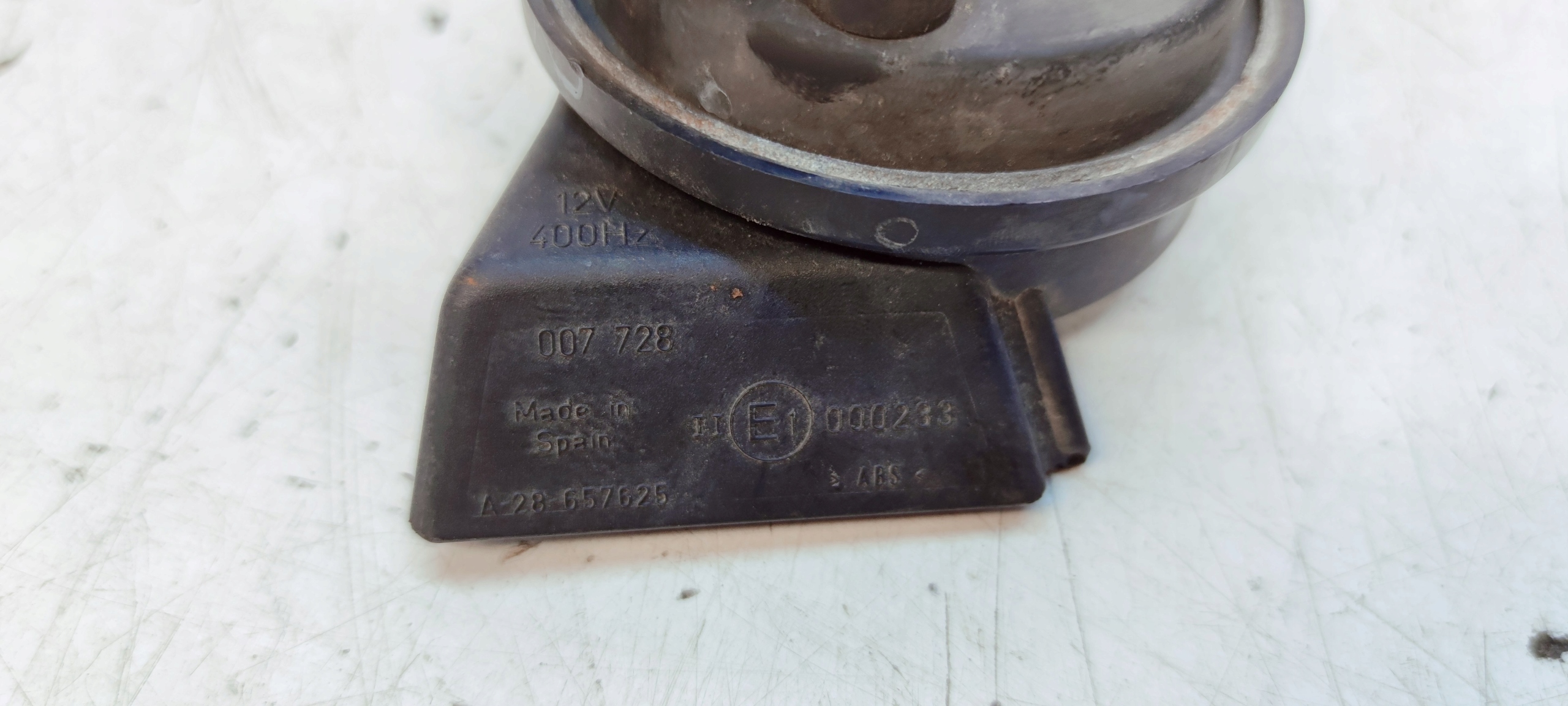 KLAKSON SYGNAL LOW AUDI A4 B7 8E0951221C