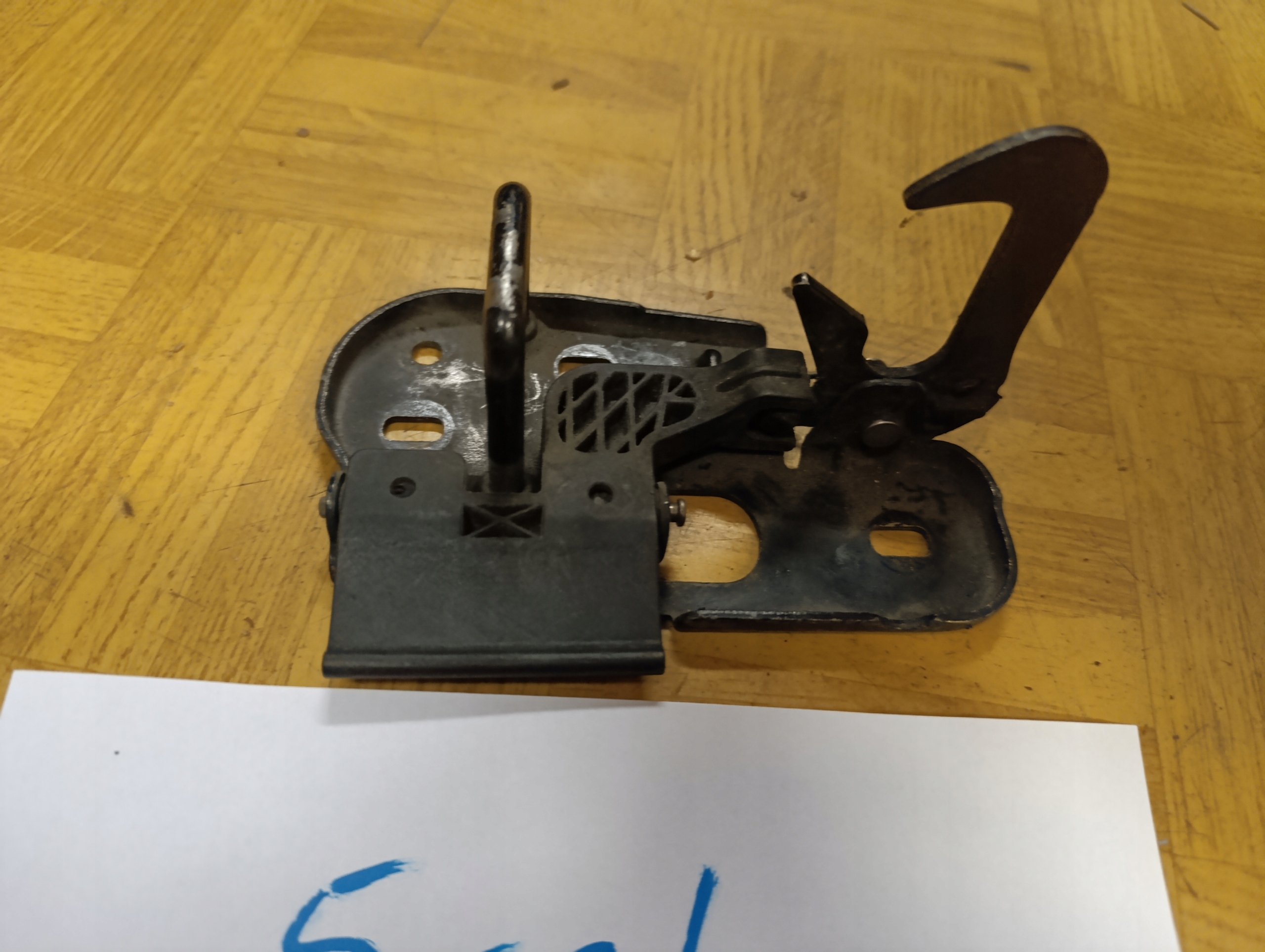 RYGIEL bonnet latch lock VOLKSWAGEN PASSAT B6 3C0823480