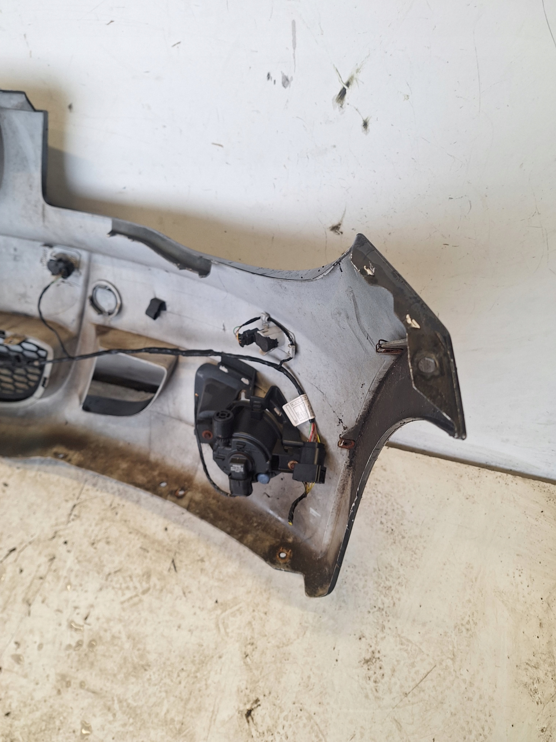 BMW and E87 04-12 bumper m-packet + PDC