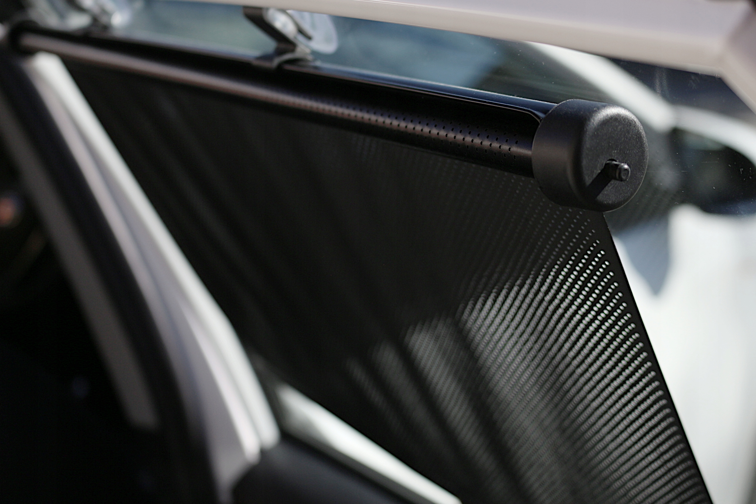 2x ROLETY PRZECIWSŁONECZNE OSŁONY SAMOCHODOWE ZASŁONY 2x50 + GRATIS Waga produktu z opakowaniem jednostkowym 0.6 kg