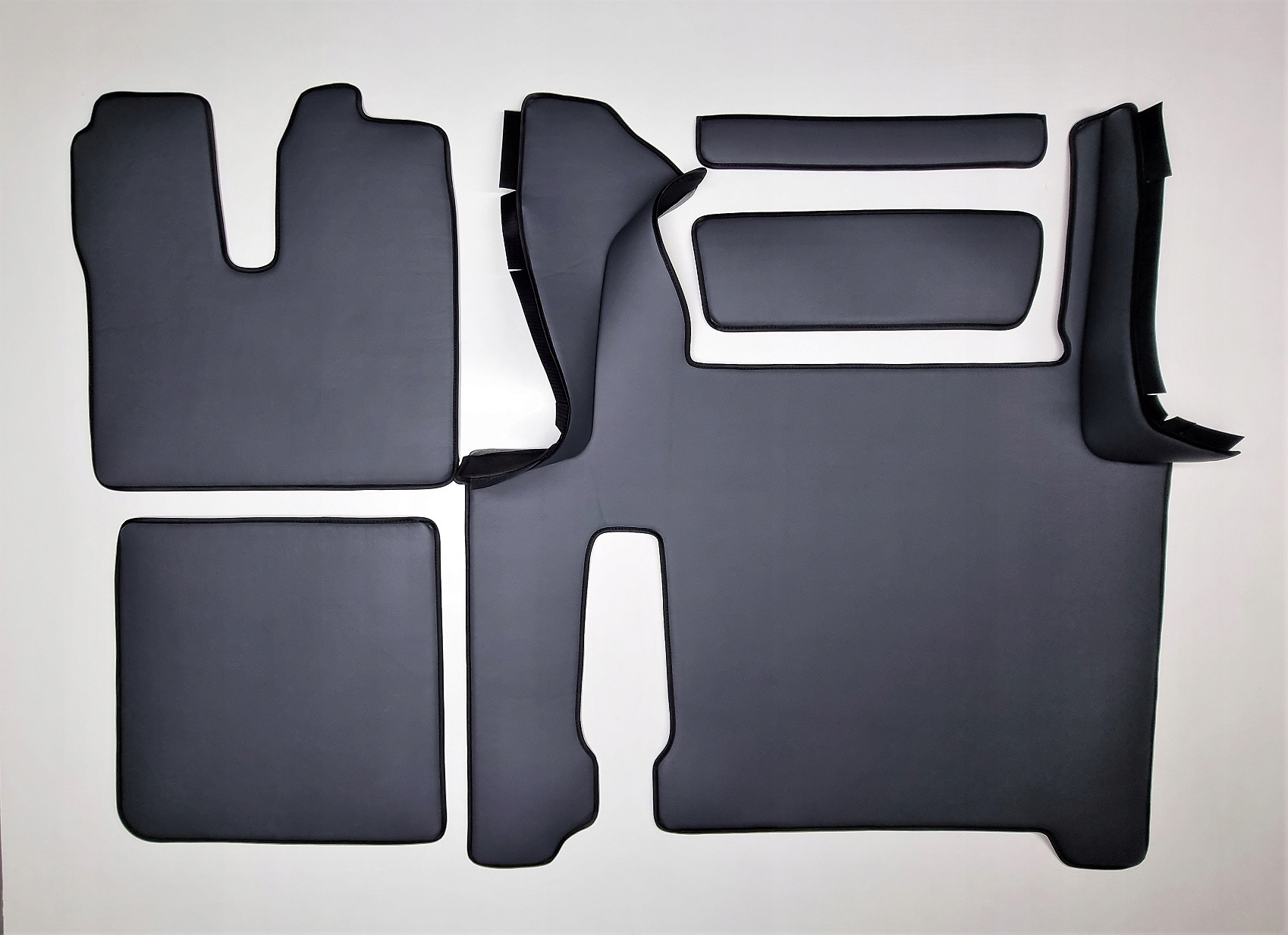 MAN TGX PO 2017 2szuflady DYWANIKI GŁADKIE