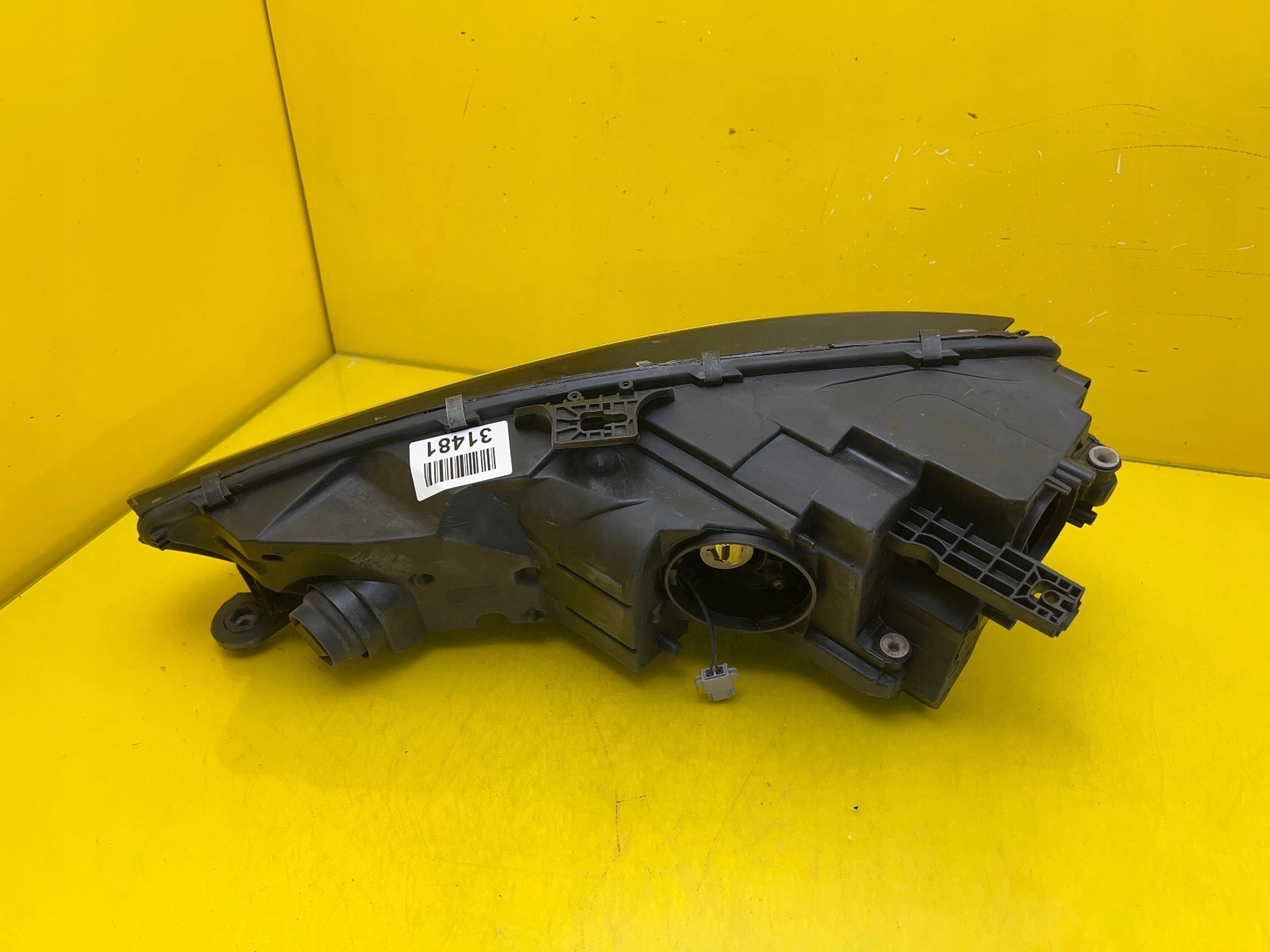 light right Audi A4 B9 8W 15- Xenon Led 8W0941006