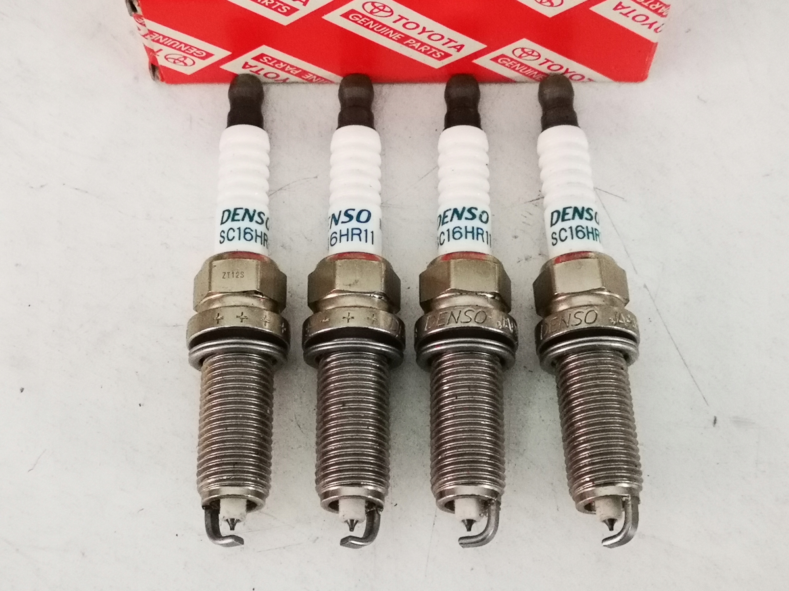 BlueMusic Bluetooth-ljudadapter Med 6 6-anslutning Kompatibel Med Toyota: Auris Avensis T25 T27 Corolla Hilux Prius RAV4 Yaris XP9, Land Cruiser J12 / 20 - Lexus: IS 250 300, IS-F, GS RX LS 350 430 - View #11