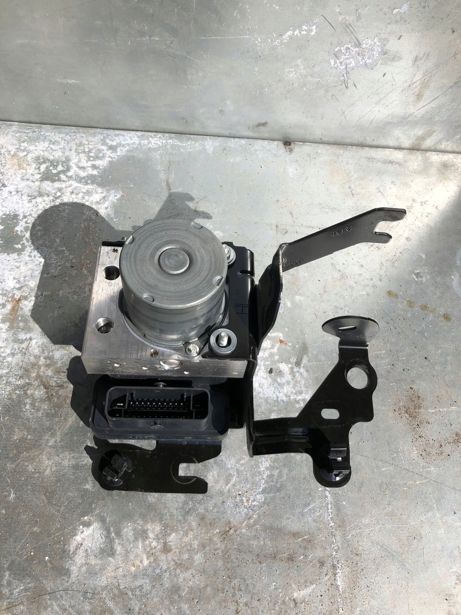 pumpa ABS CLIO V HYBRYDA 476602879R