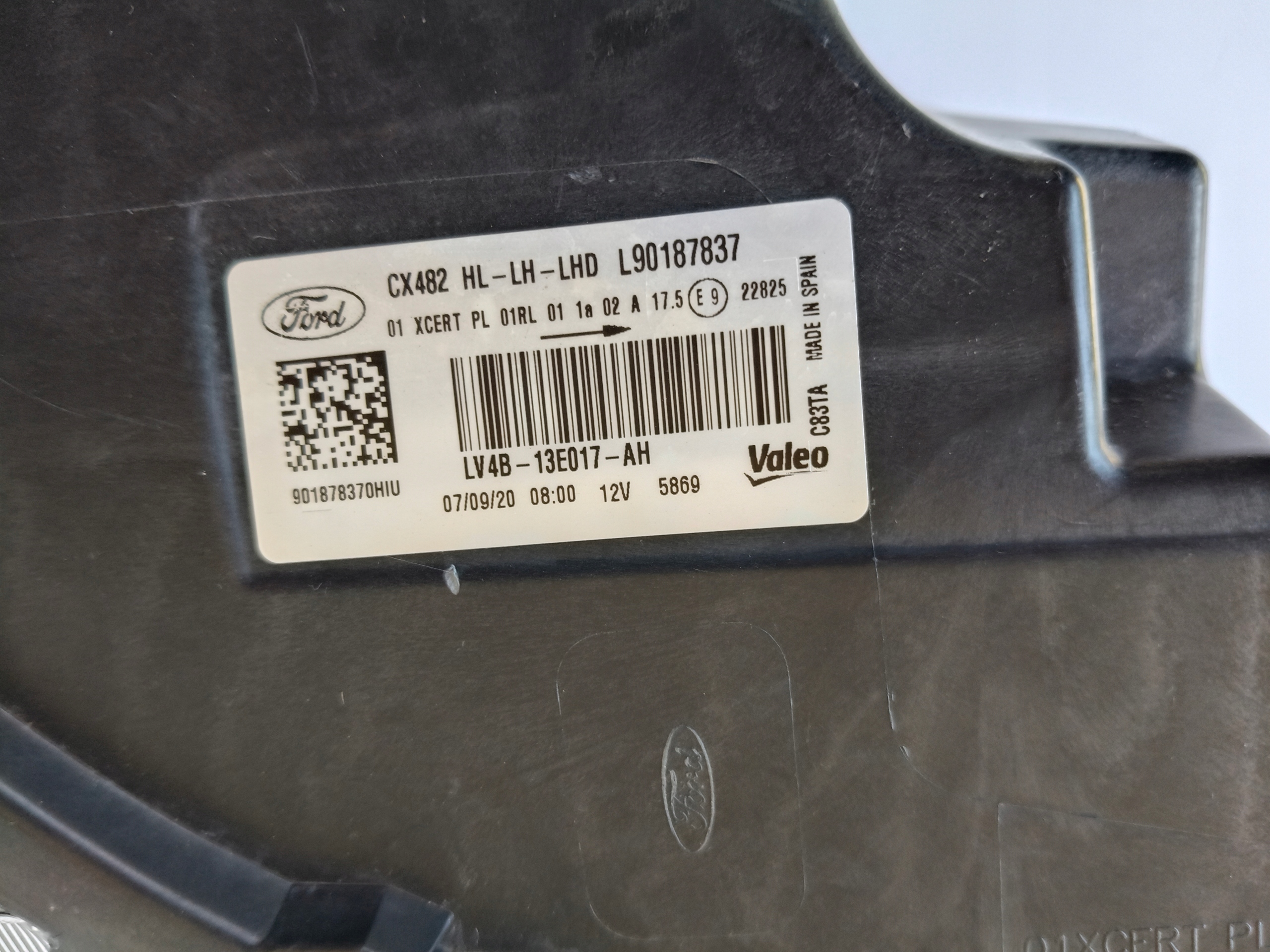 light left REFLEKTOR FORD KUGA MK3 19- FULL LED