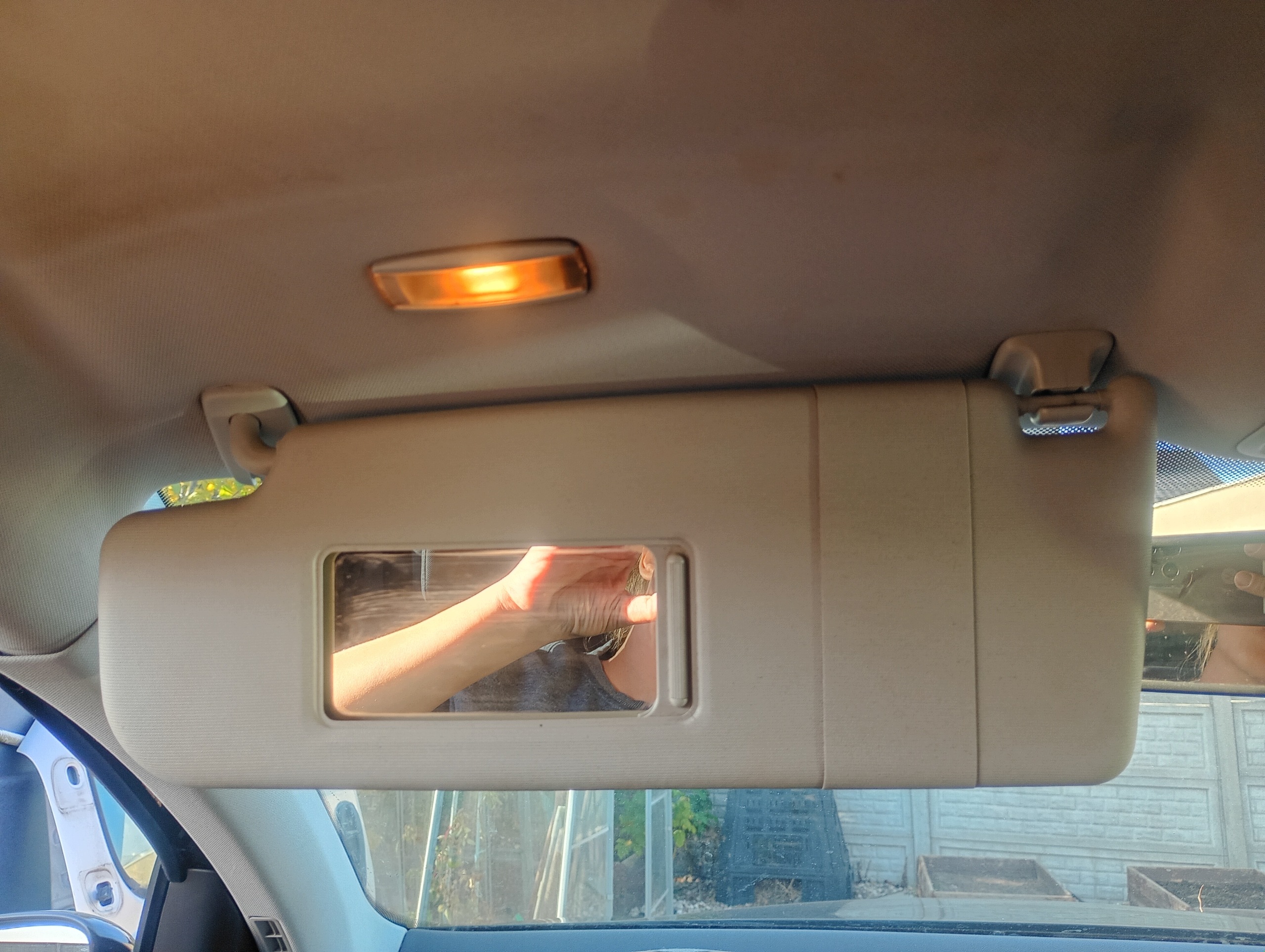 cover sun left driver´s VW Golf V 5 04-08