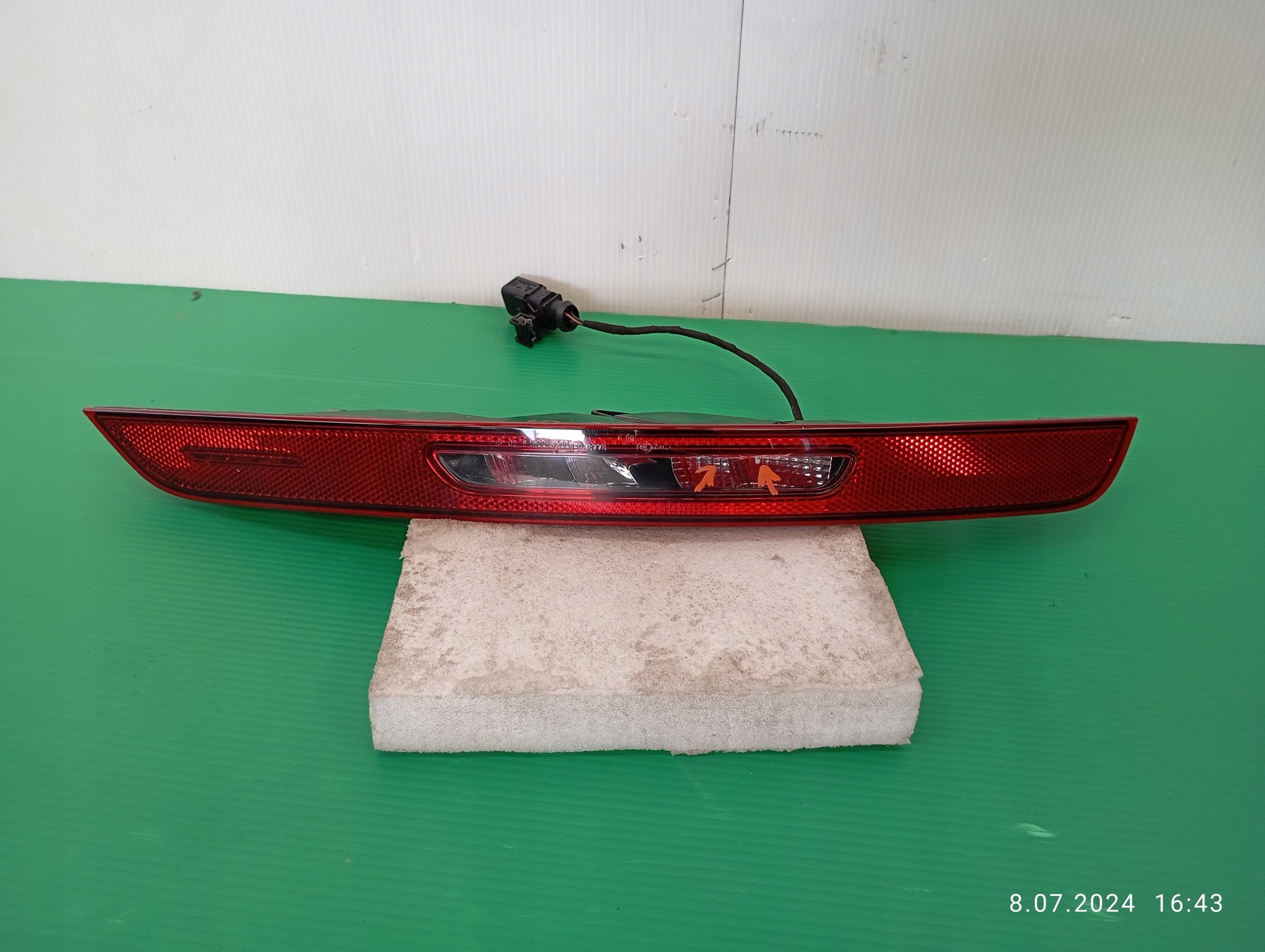 PORSCHE MACAN 95B LEWA LAMPA TYŁ W ZDERZAK 95B945725