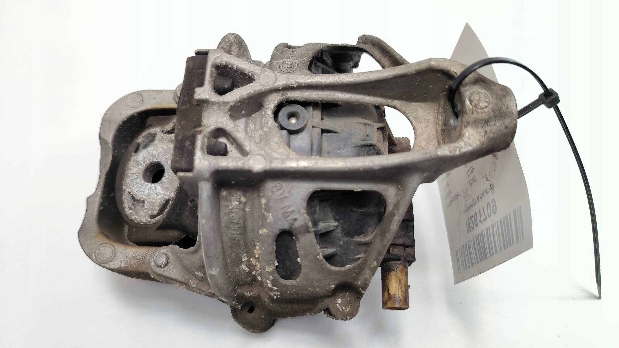 engine mount 782215150182 AUDI A4 B9 S-LINE
