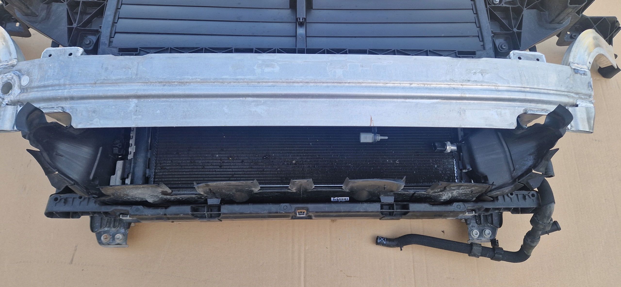 support panel for radiators sider radiator AUDI Q7 LIFT 3.0 TDI complete as new