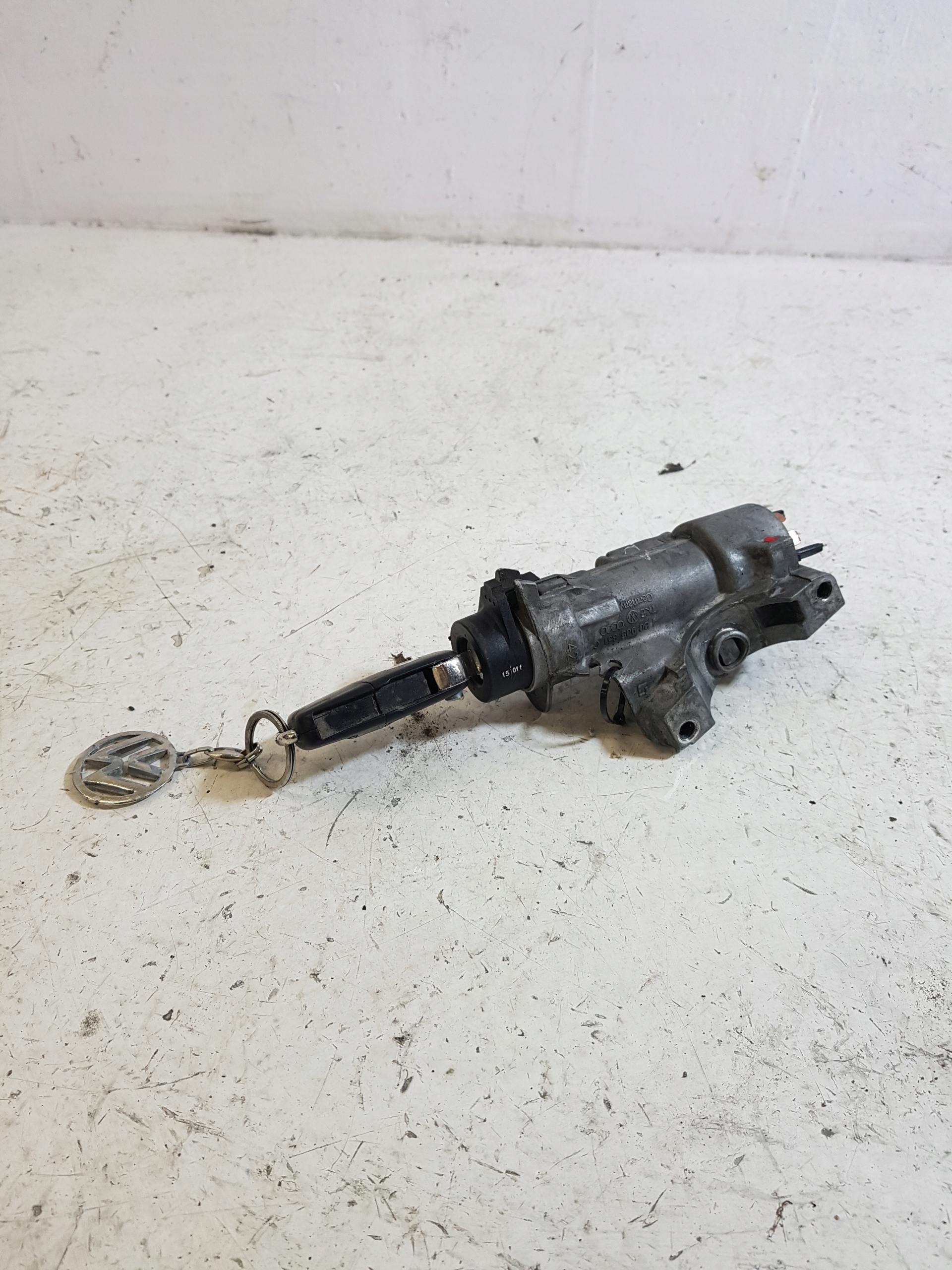 ignition Z KLUCZYKIEM VOLKSWAGEN PASSAT B5 FL