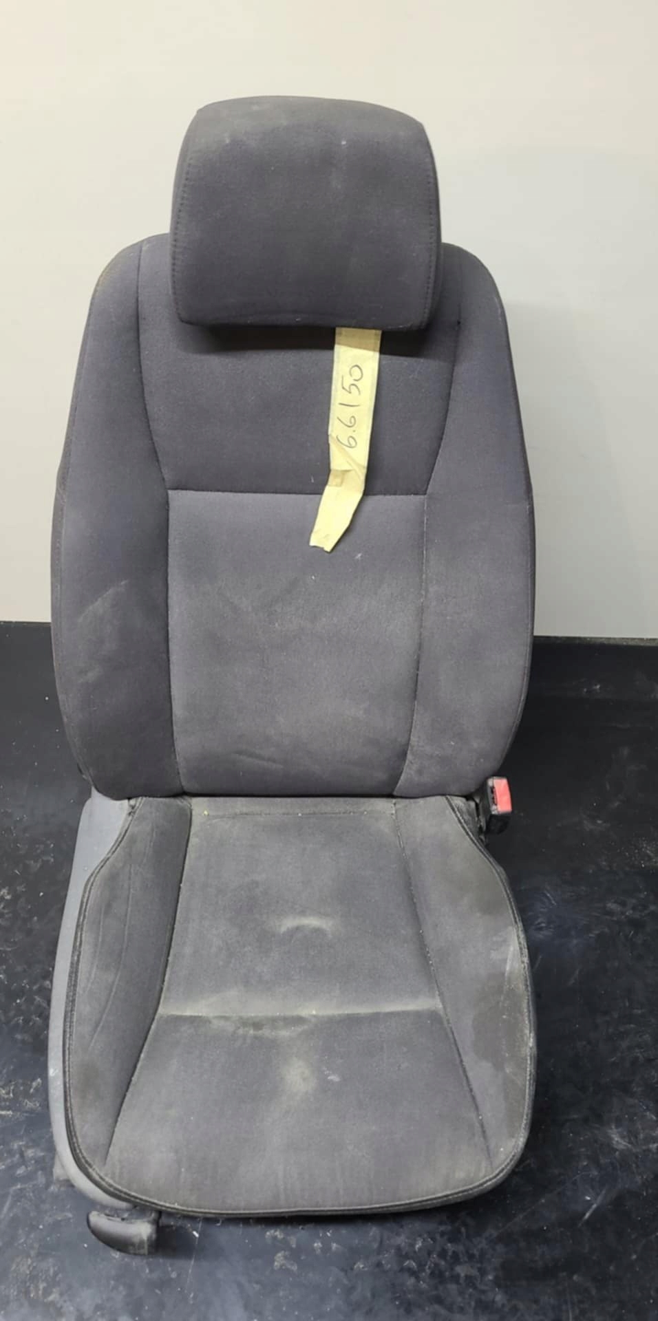 seat right front front of the passenger SAAB 93 9-3 II 02
