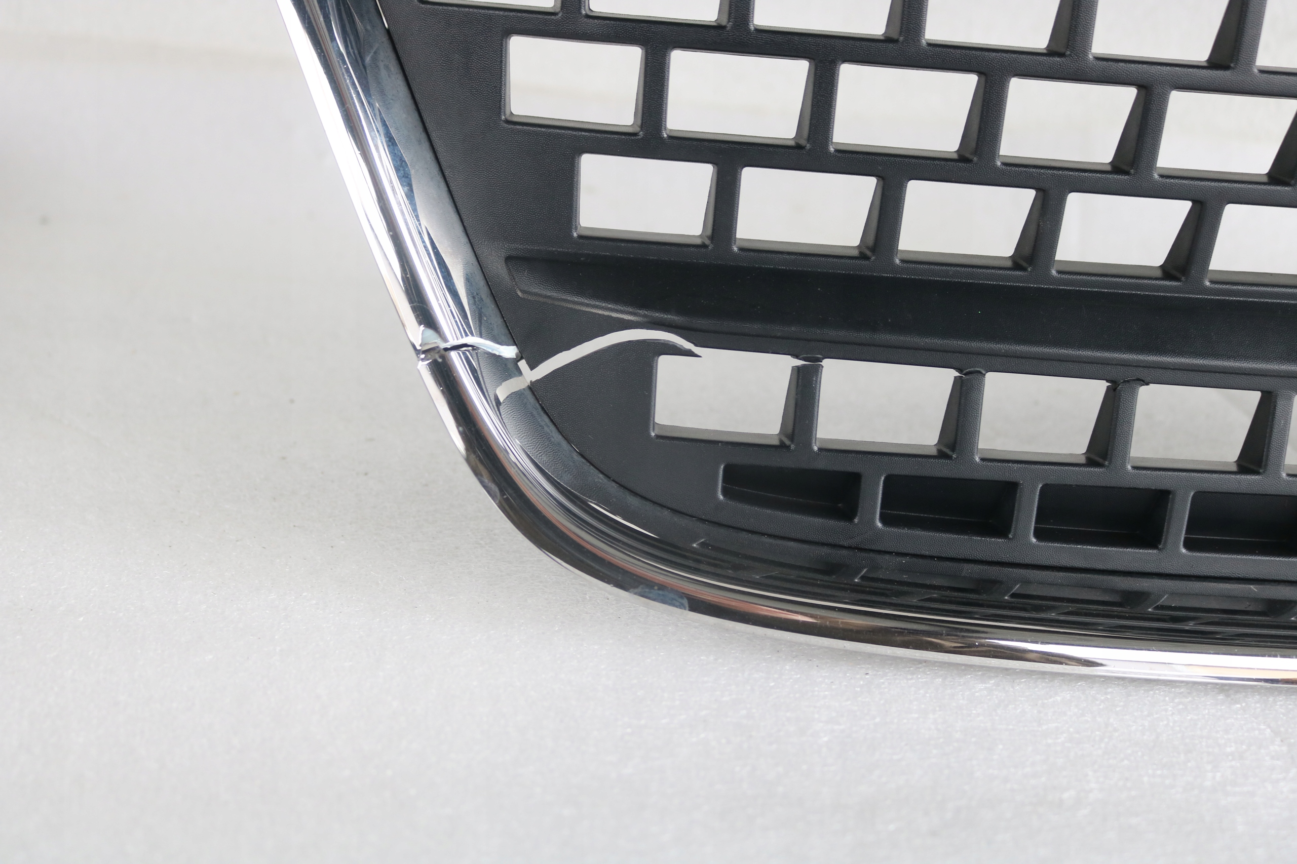 Renault Master II Kühlergrill FRONTGRILL Kühlergitter 623109048R - Thumbnail 4