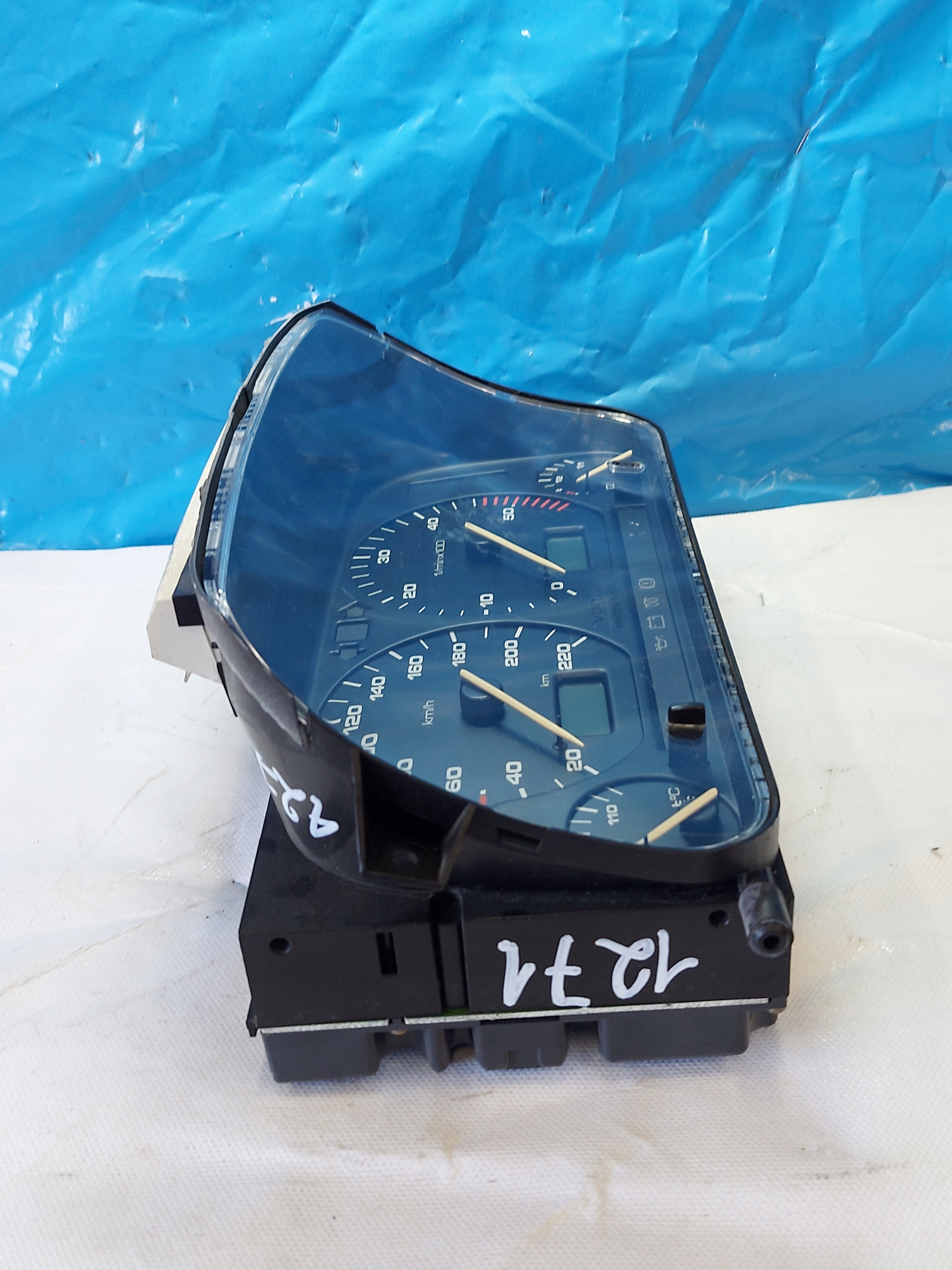 dials clock GOLF III 1.9 TD 1H6919033BD