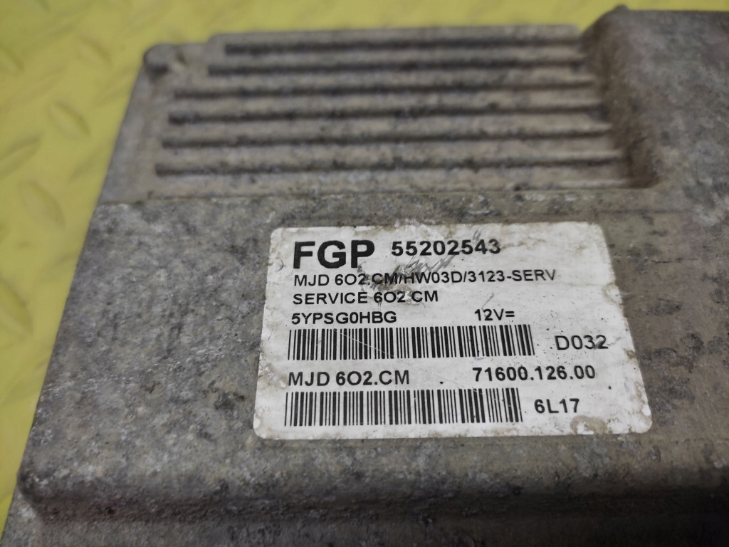 OPEL MERIVA 1.7 CDTI control unit of the engine 55202543
